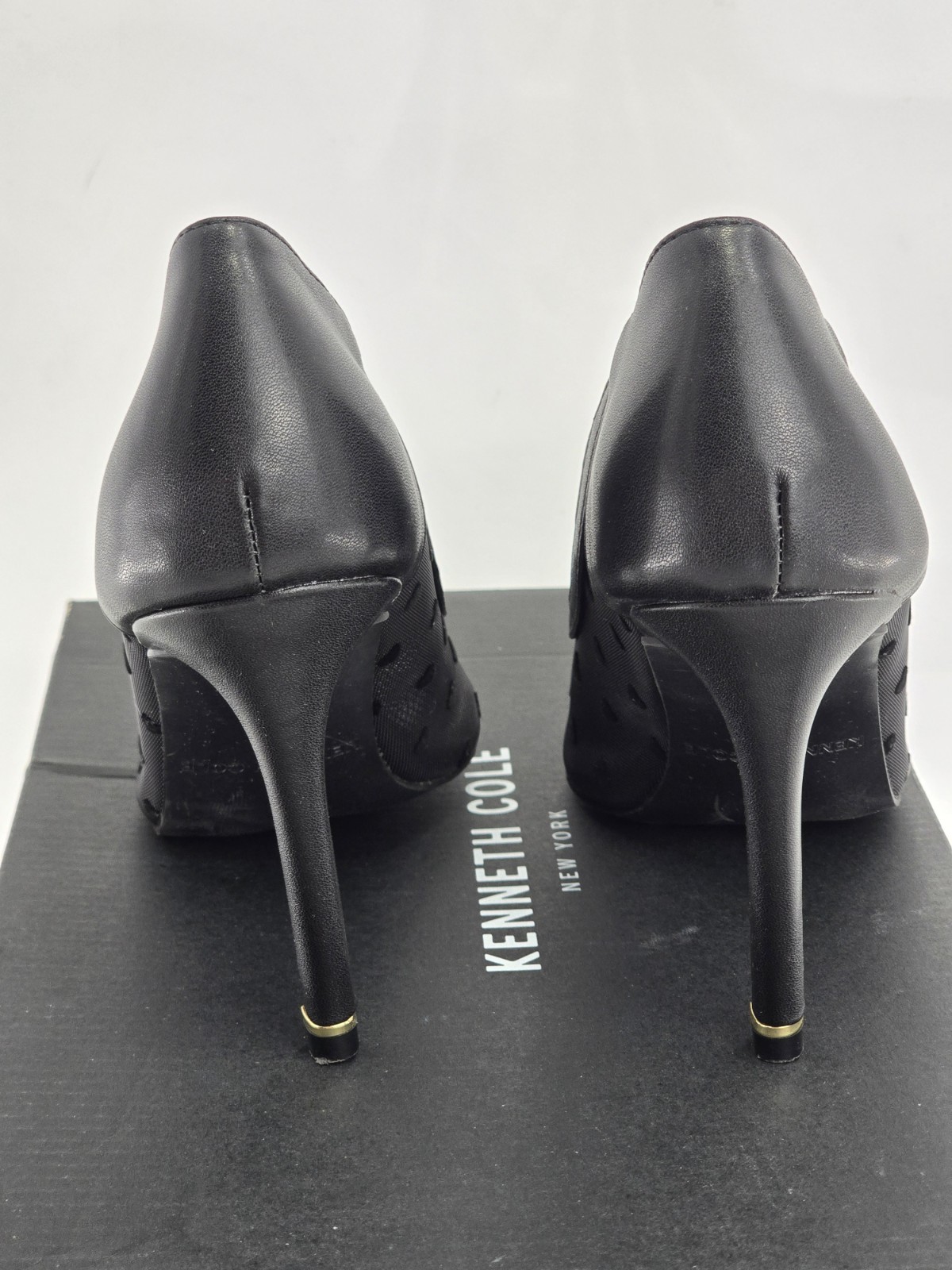 Kenneth Cole New York Women’s Bentley 100 Pump, Black/black Mesh, 7 M VG