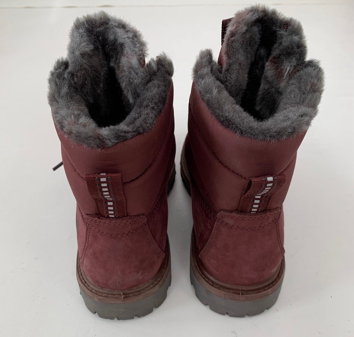 Timberland Premium 6-Inch Leather/Fabric Waterproof Boot Women’s Size 7