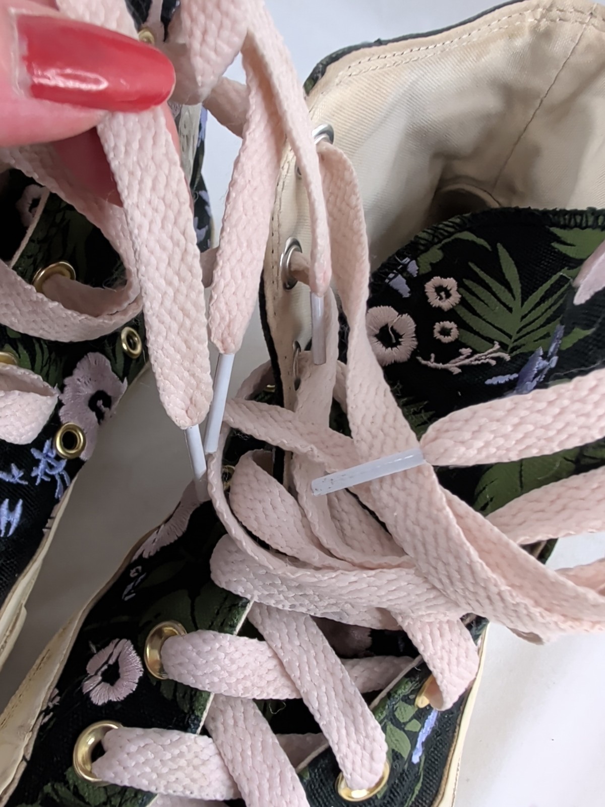 Converse Chuck Taylor All Star Sneakers CHERRY BLOSSOM Limited Edition Sz 7.5