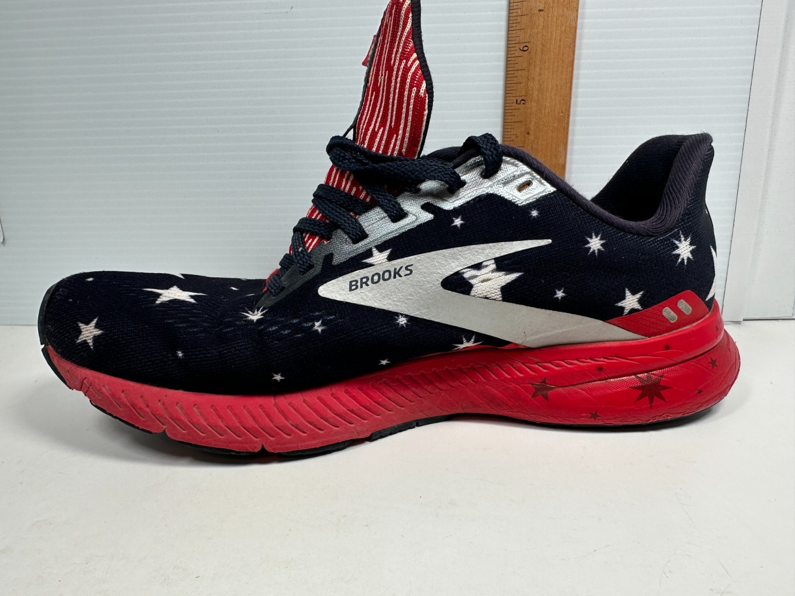 Brooks Launch 8 USA Stars Patriotic 4th Of July Sneakers Shoes Womens Sz 9.5 M