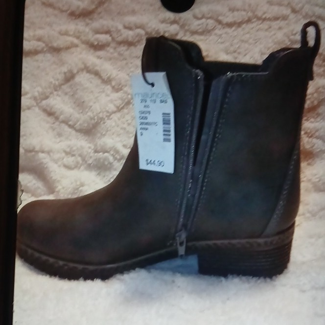 Maurices Anna Brownish/Gray Ankle Boots Zip Comfort Synthetic Women Size 9