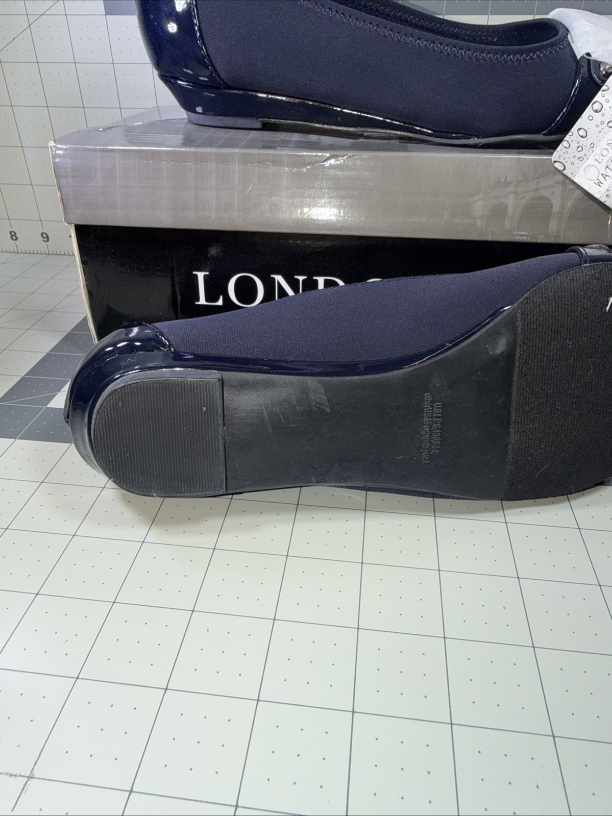 London Fog Chelsea Navy Fabric Flats Size 7.5 ZXK183 New W/ Box Water Resistant