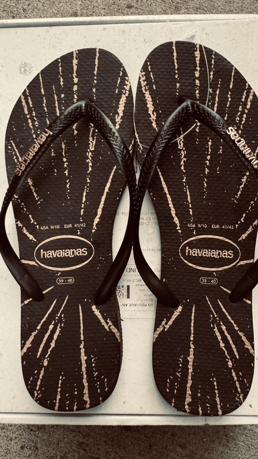 Havaianas Women’s Black Striped Flip Flop Sandals Slip On Lightweight US 9/10