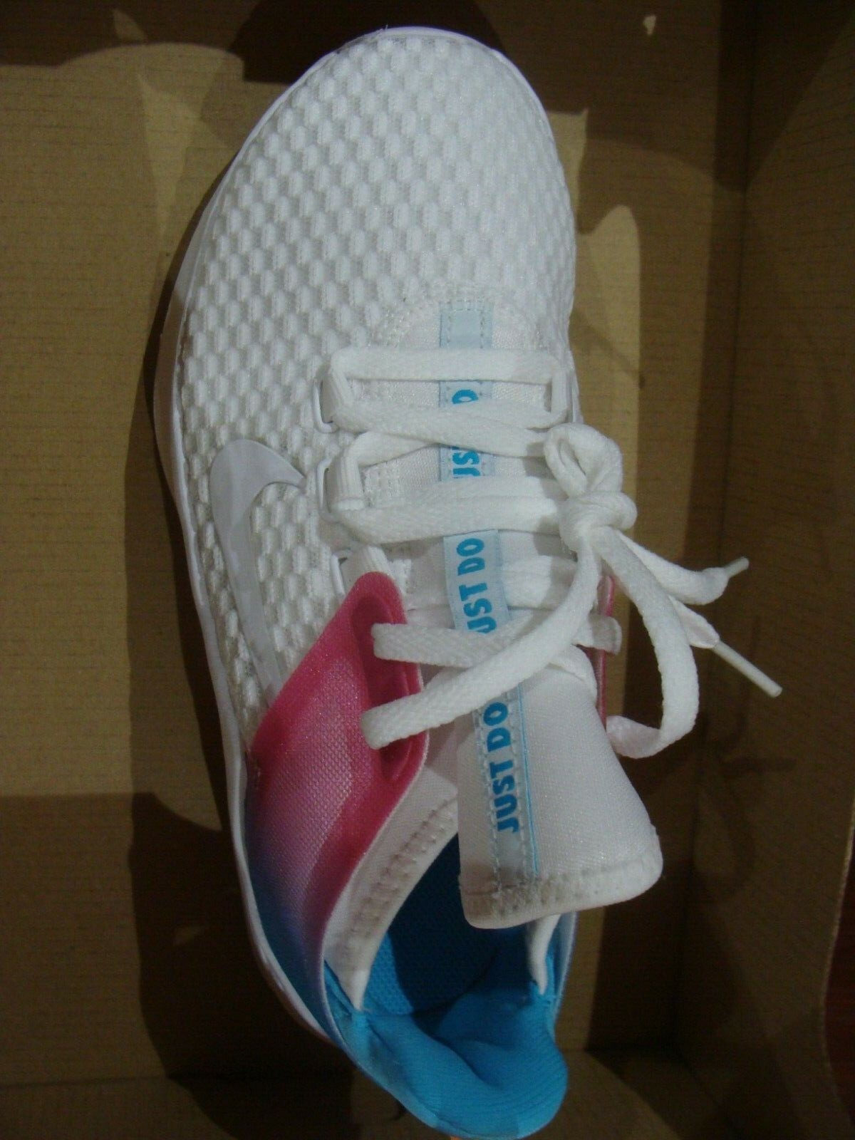 WMNS NIKE AIR MAX BELLA TR 2 AQ7492 102 SIZE 5, 5.5, 6