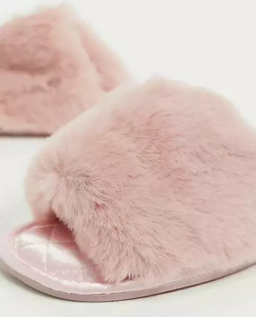 ASOS ~ Pink ~ Soft ~ Furry ~ Quilted ~ Slide-On Slippers ~ Size Large (9/10)