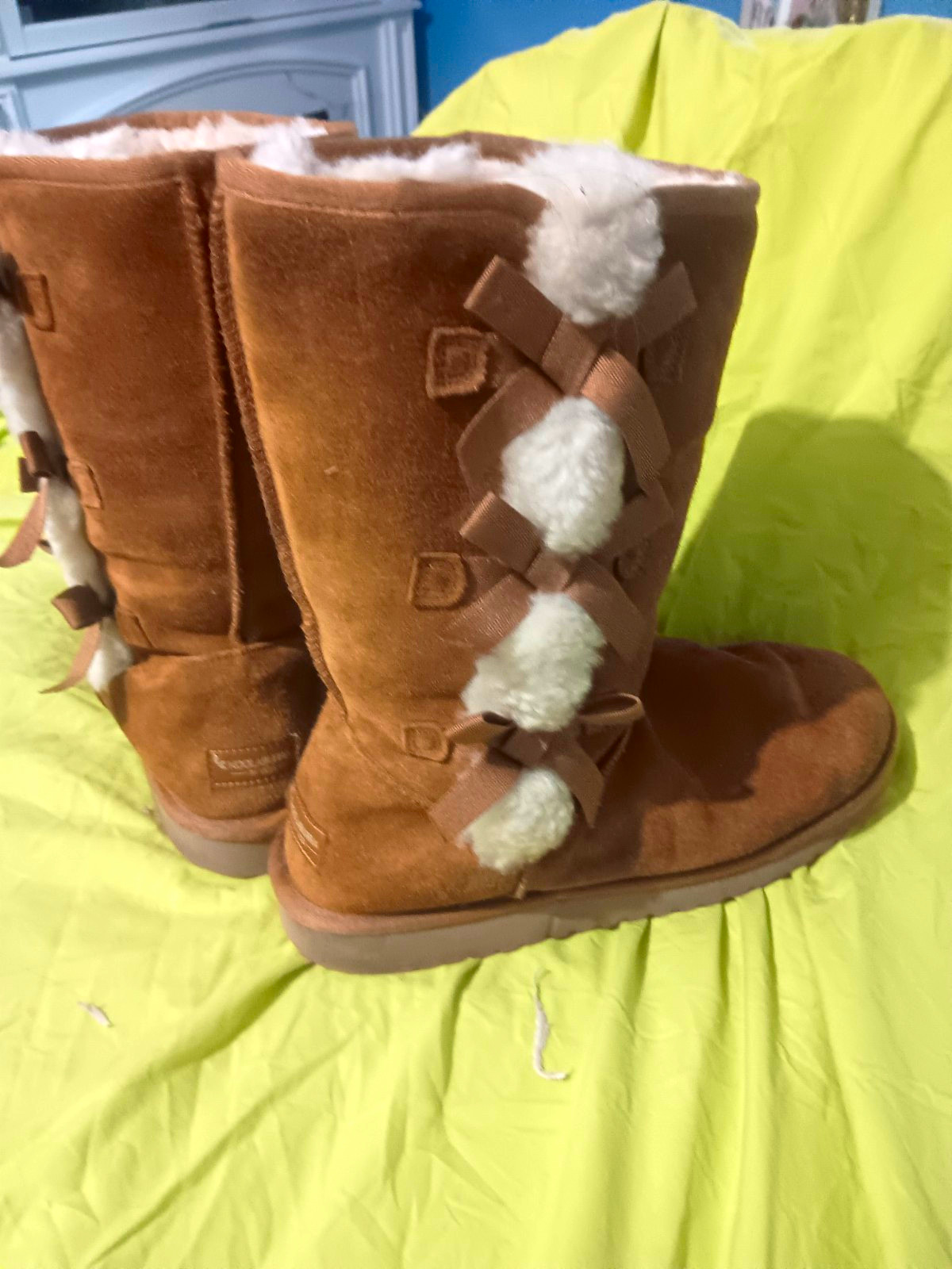 Koolaburra by UGG Victoria Tall Brown Suede Knee High Bow Faux Fur Boots 10