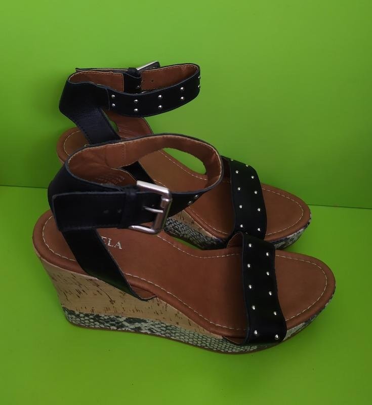 Women Carvela heels black synthetic leather 40