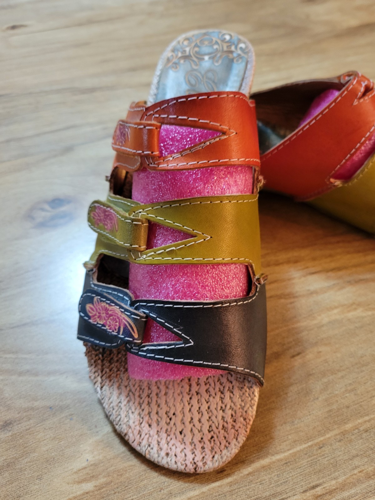 Elite By CORKYS Multicolor Leather Wedge Sandal Sz 10 Style Name: Sunny. Clean