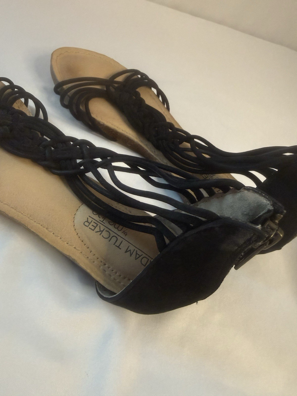 Adam Tucker by Me Too Cali Black Open Toe Gladiator CushIoned Sandal Sz 8