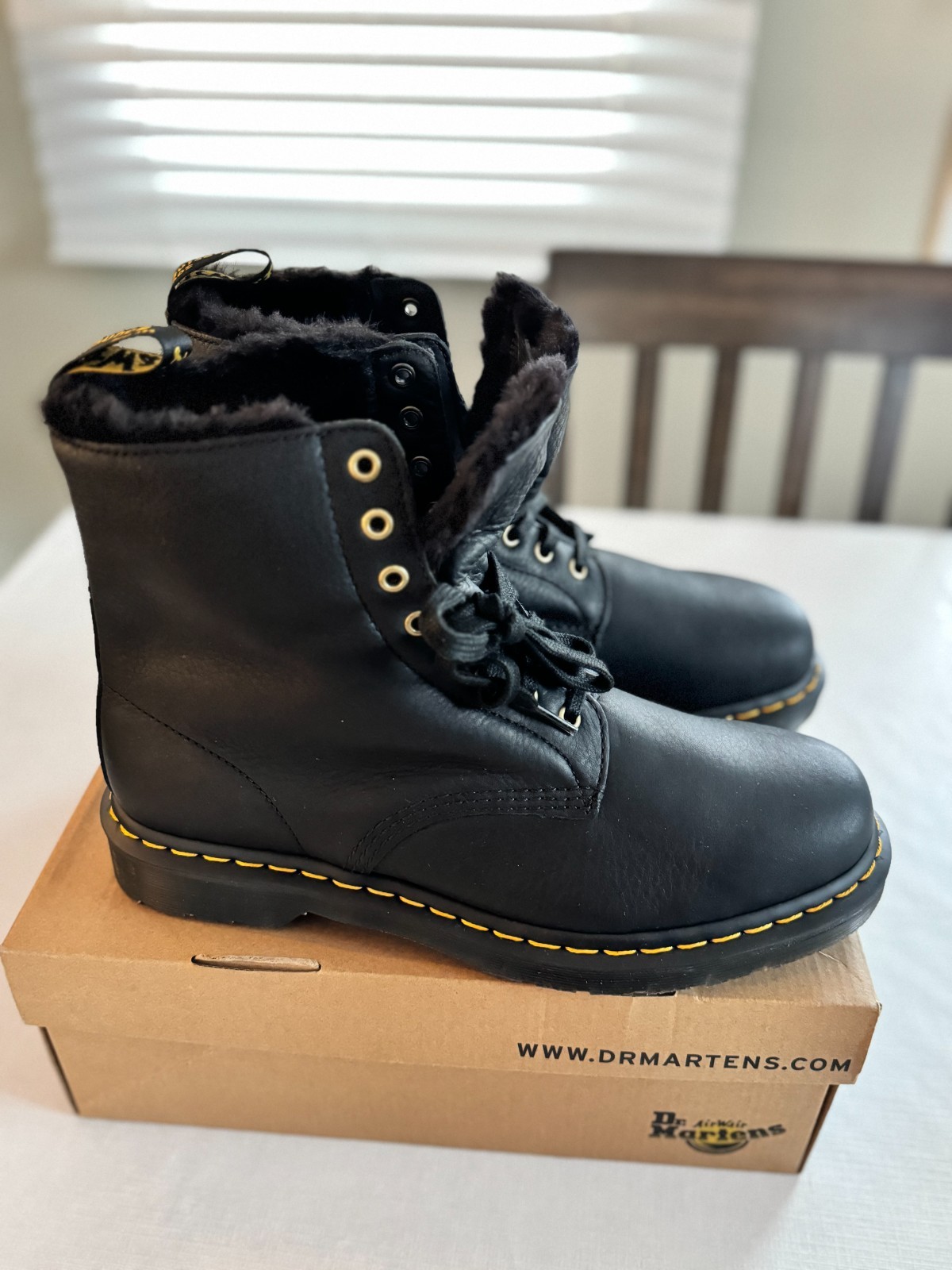 Dr Marten 1460 Leather Boots Winter Fall Pascal FL Black Faux Fur Lined 11
