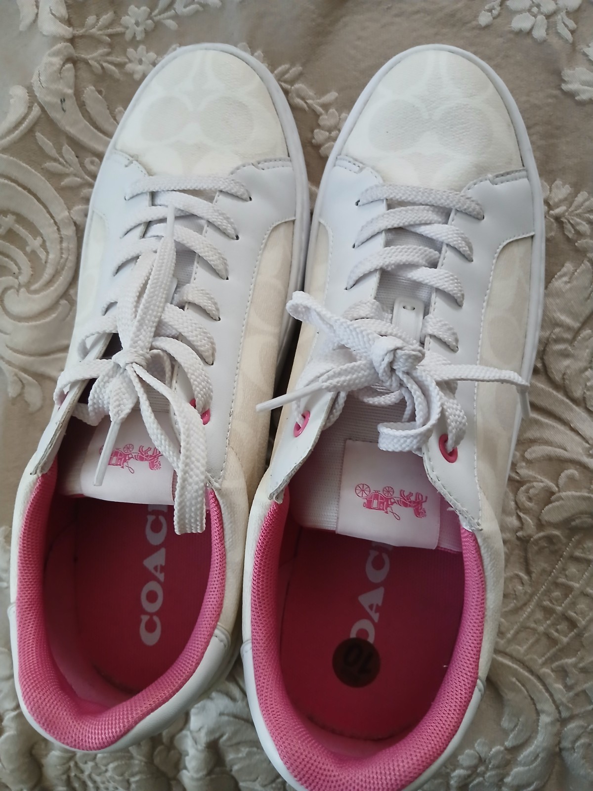 COACH 7Women Shoes Optic White Signature Canvas Clip Low Top Sneaker CH098