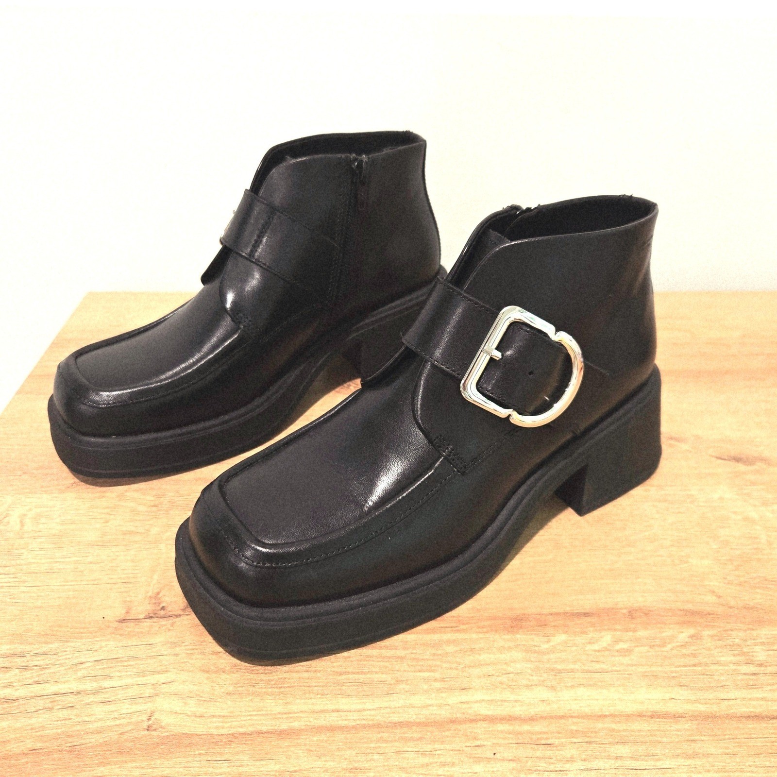 Vagabond Dorah Ankle Boots Women 38 / 8 Black Leather Buckle Square Toe Zip