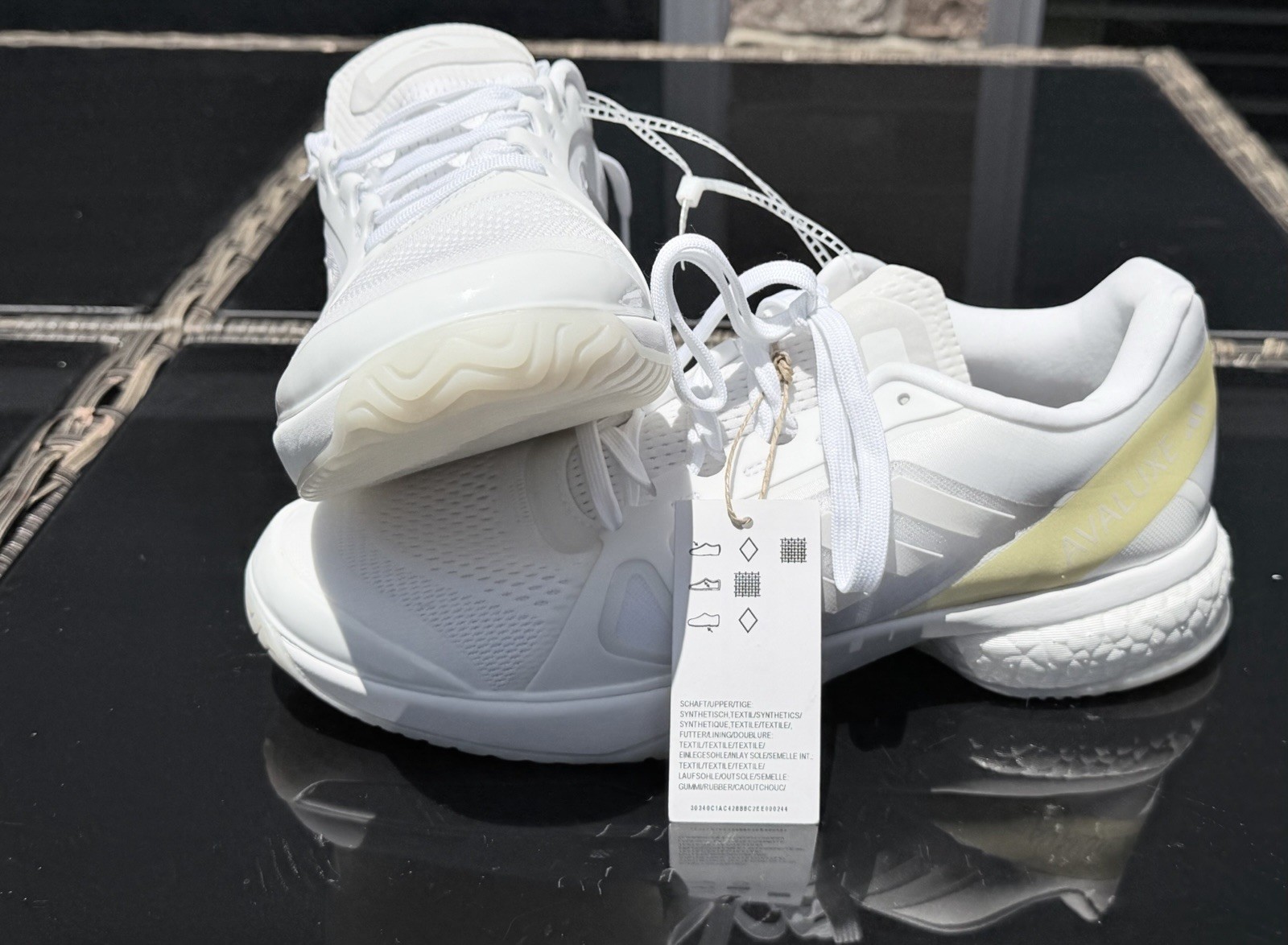 Adidas Avaluxe Tennis Shoes Women’s US 8.5 White Yellow Boost JQ7080 NWT