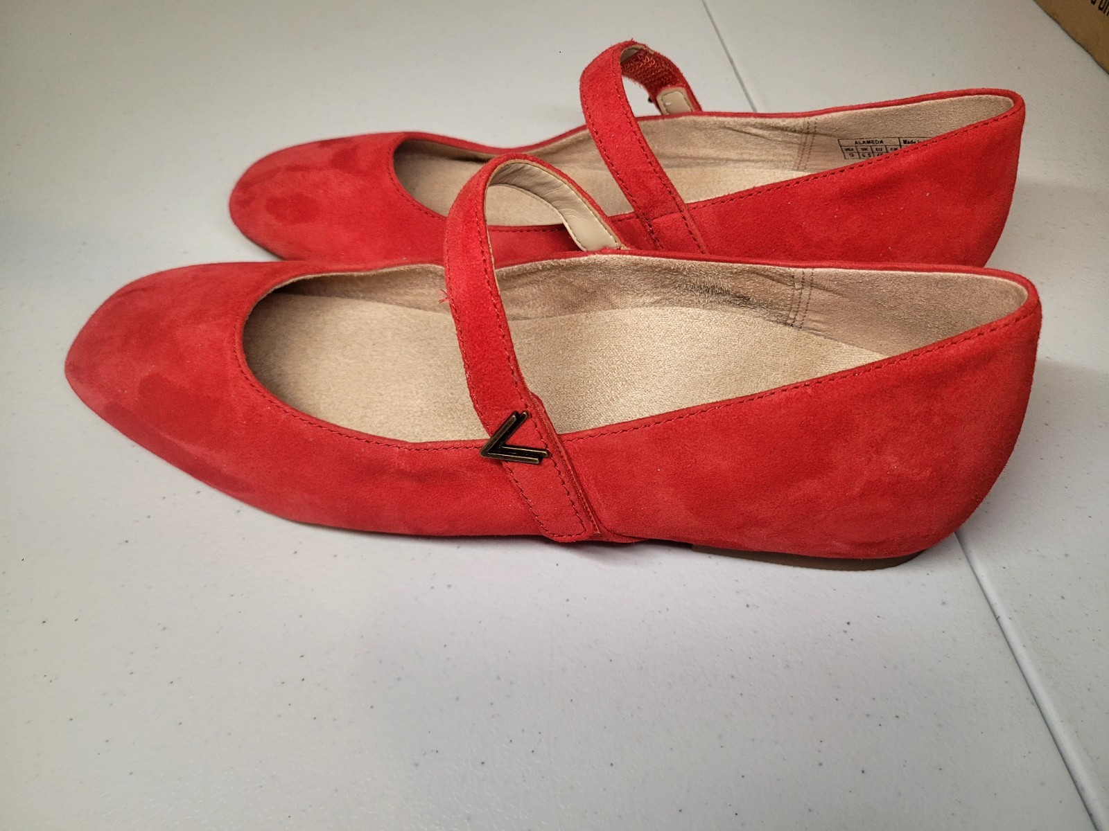 Vionic Alameda Red Suede Mary Jane Flat Slip-on Shoe Size 9- Minimalist Stylish