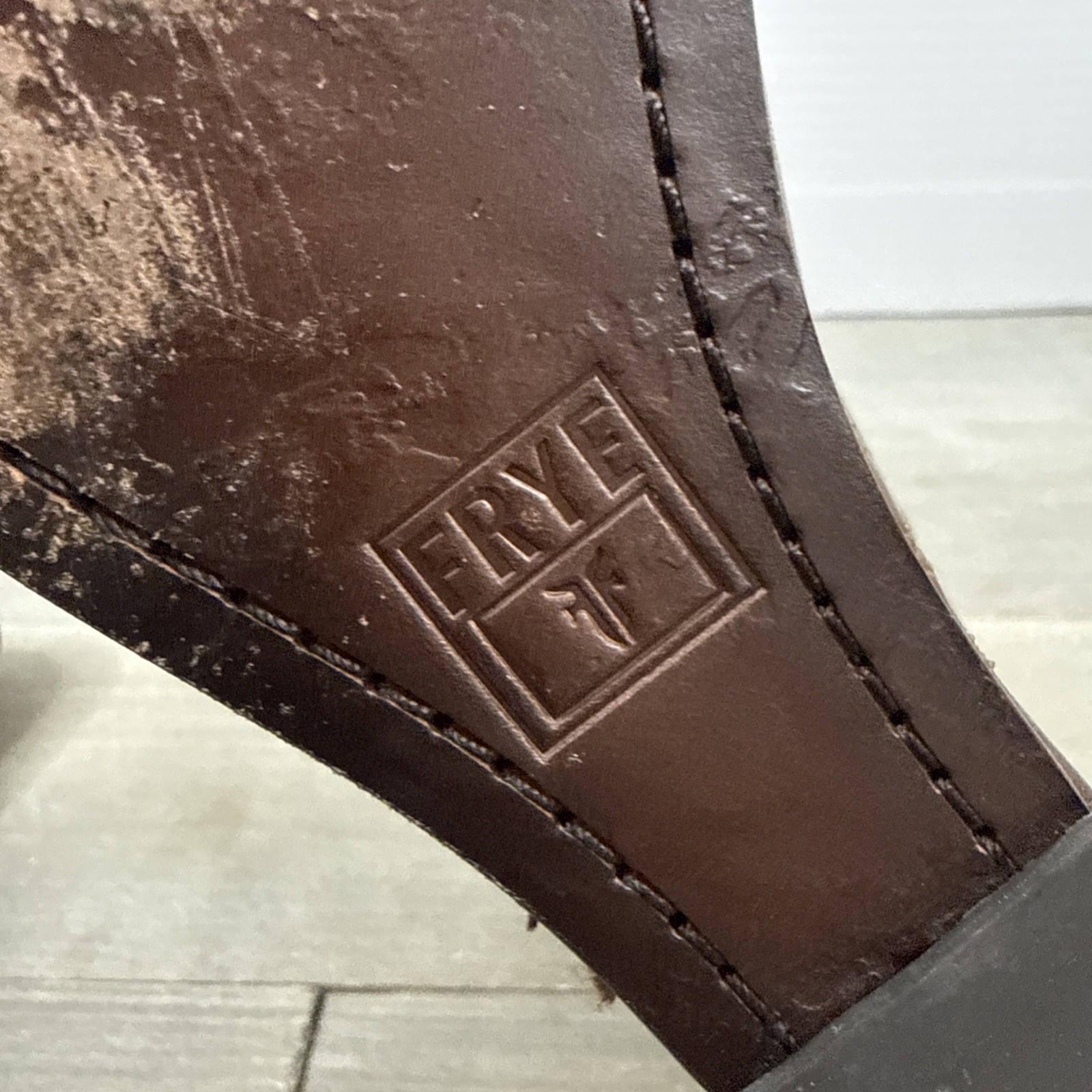 Frye Carson Covered Wedge Ankle Bootie Boots Zip Cognac Brown Leather 8.5 M