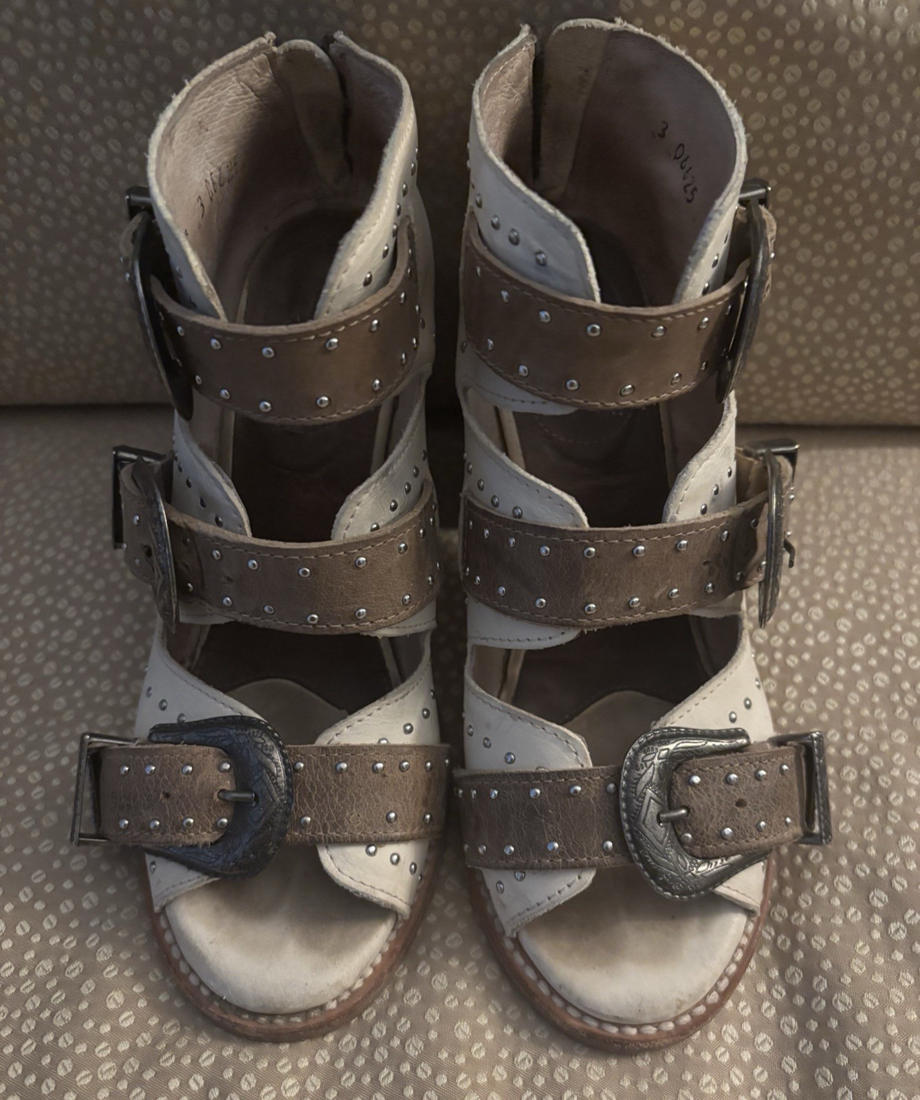 Freebird by Steven Violet Sandals Off-white and Brown Size 8 Women’s Leather
