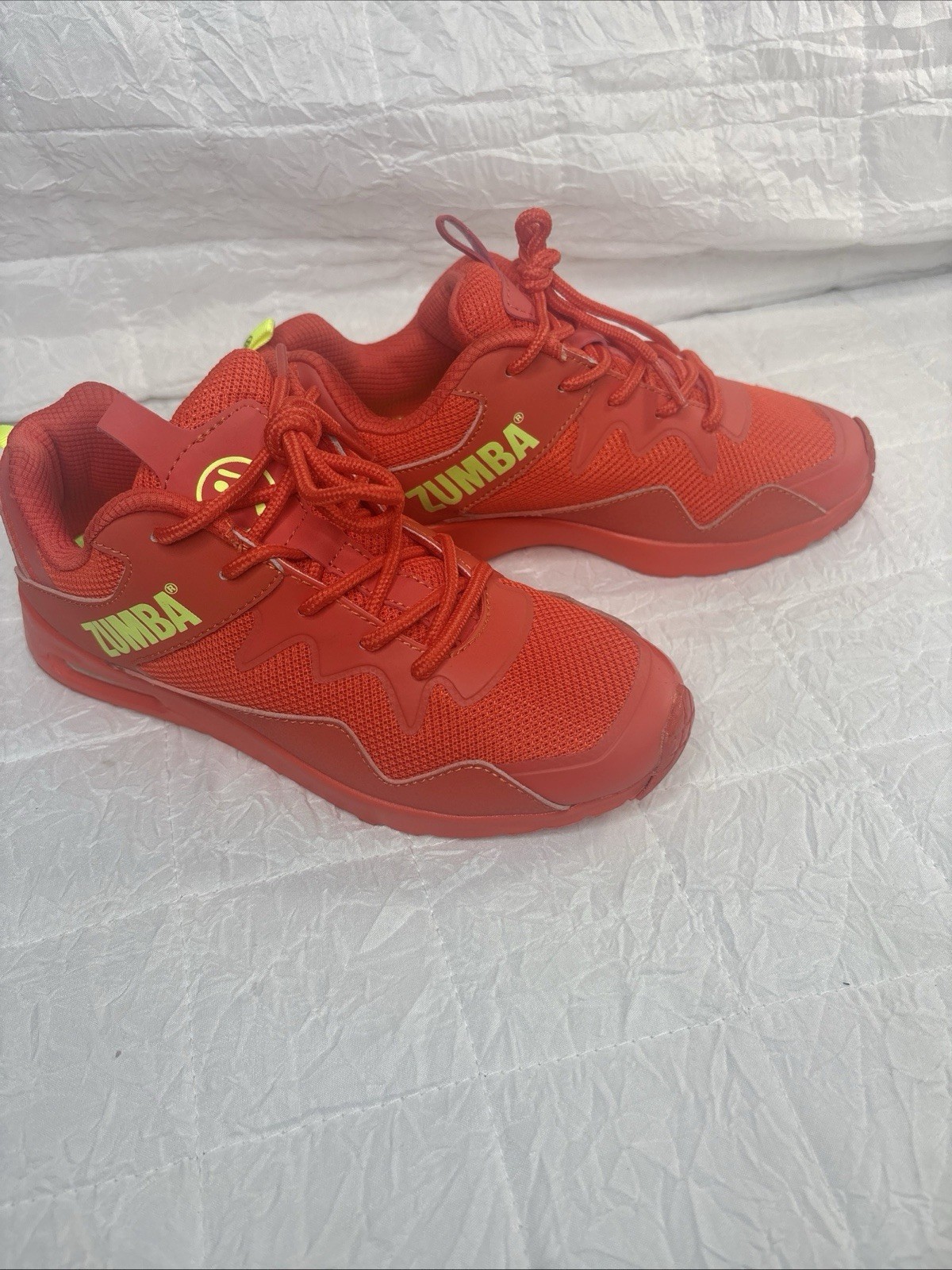 Zumba Air Cushion Dance Fitness Sneakers Orange Neon Lace Up Women’s Size 6.5