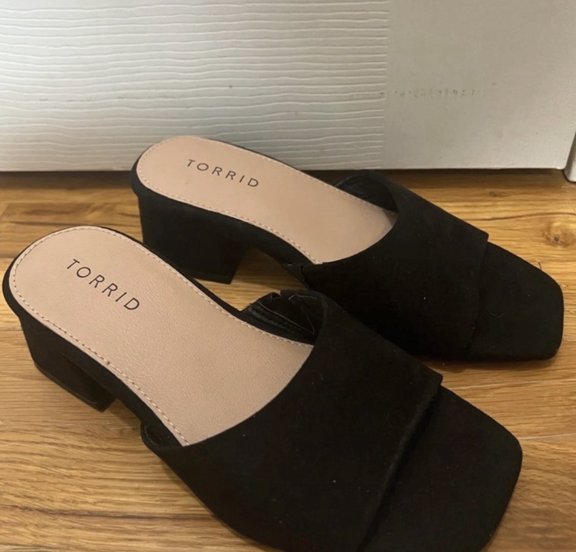 Torrid Women’s Black Mule Square Toe Block Heel Sandal Size 6w