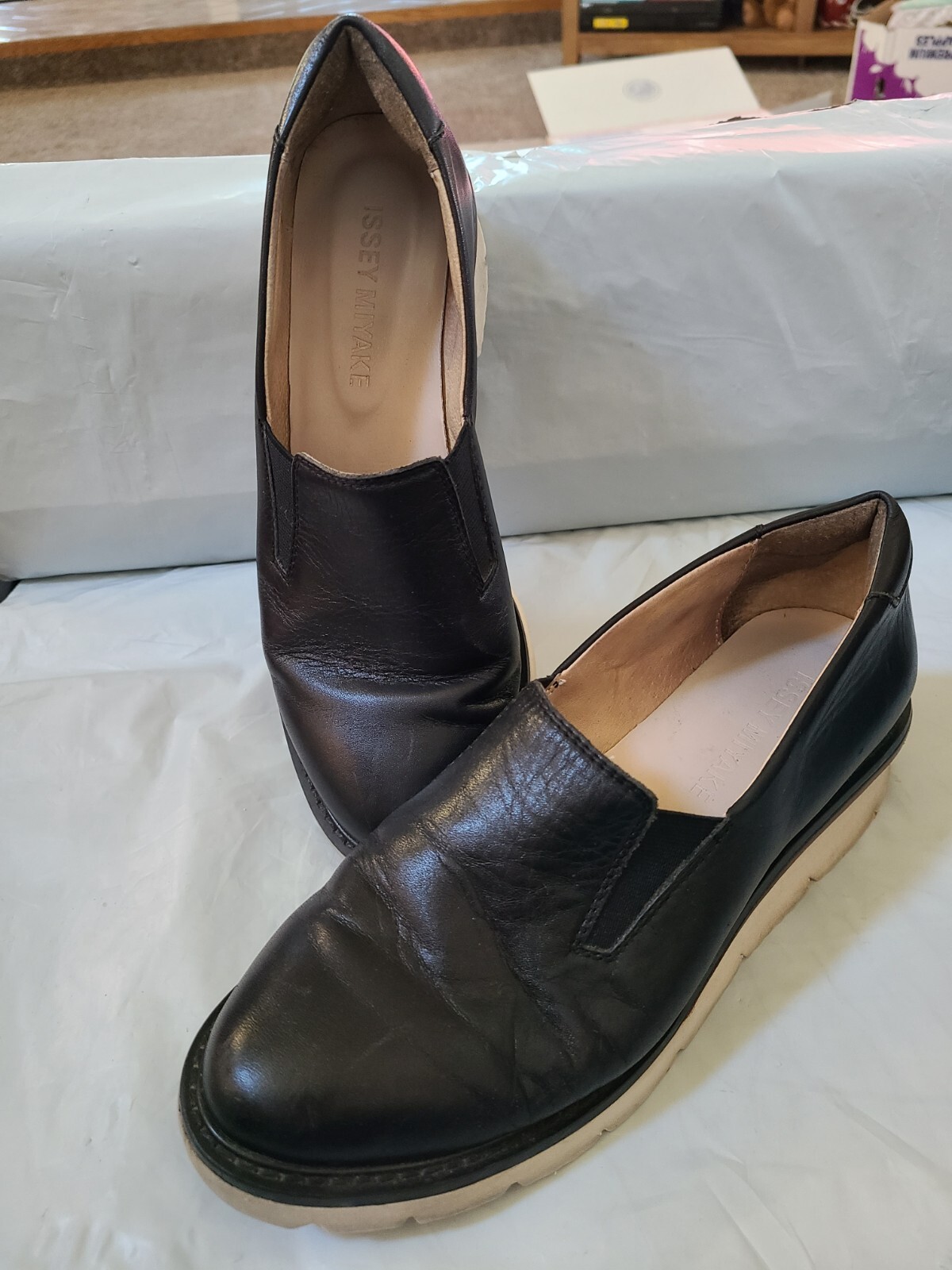 Issey Miyake Leather Slip-On Loafers W/Wood Inset AJ302 24.0 cm Women’s 7.5
