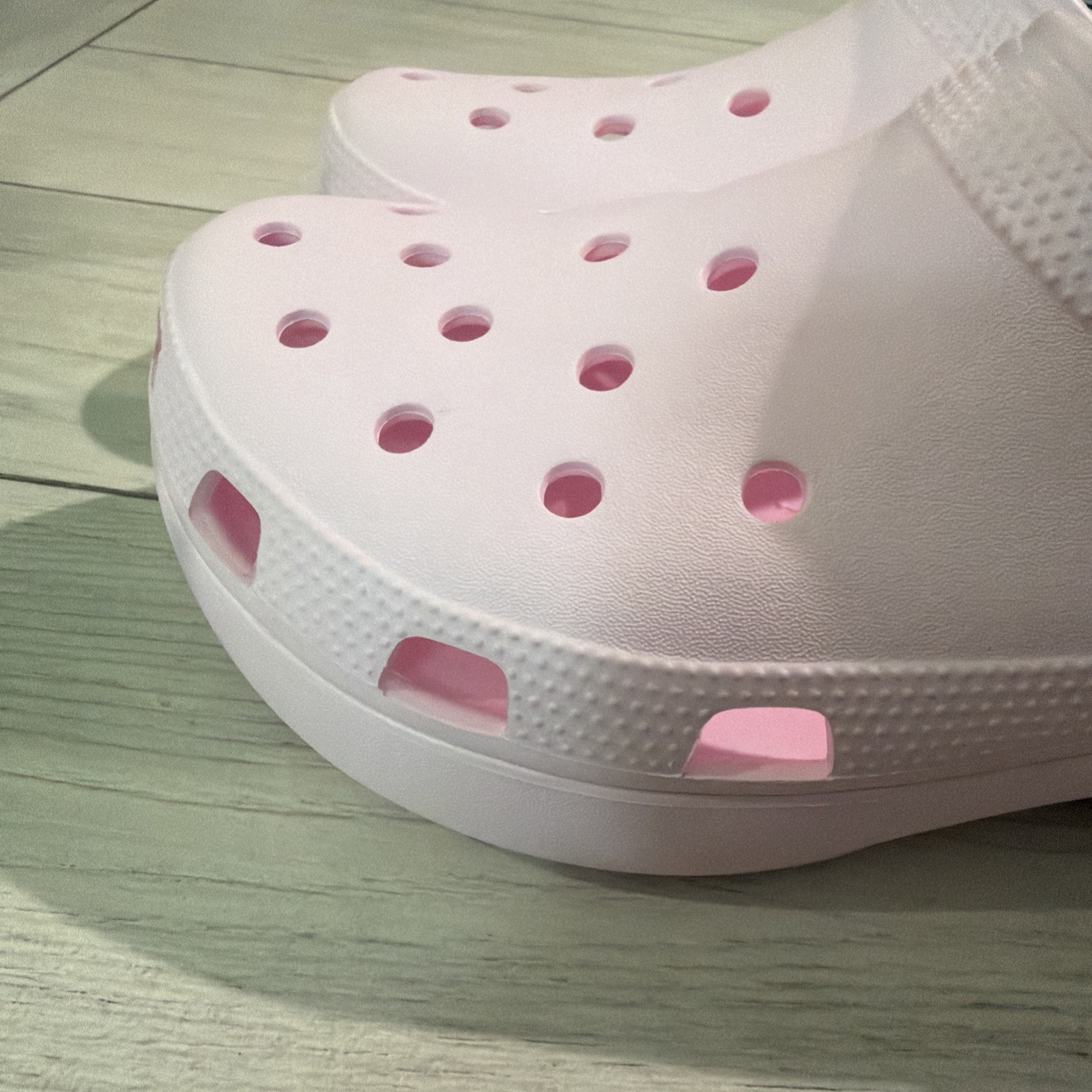 NEW Iconic Crocs Crush Platform Clogs Pearl Accent Comfort Light Pink Women’s 11