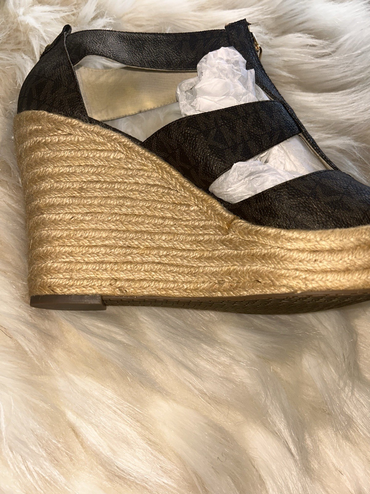 Ladies Michael Kors Darby size 11 Criss Cross Strap Espadrille Sandals