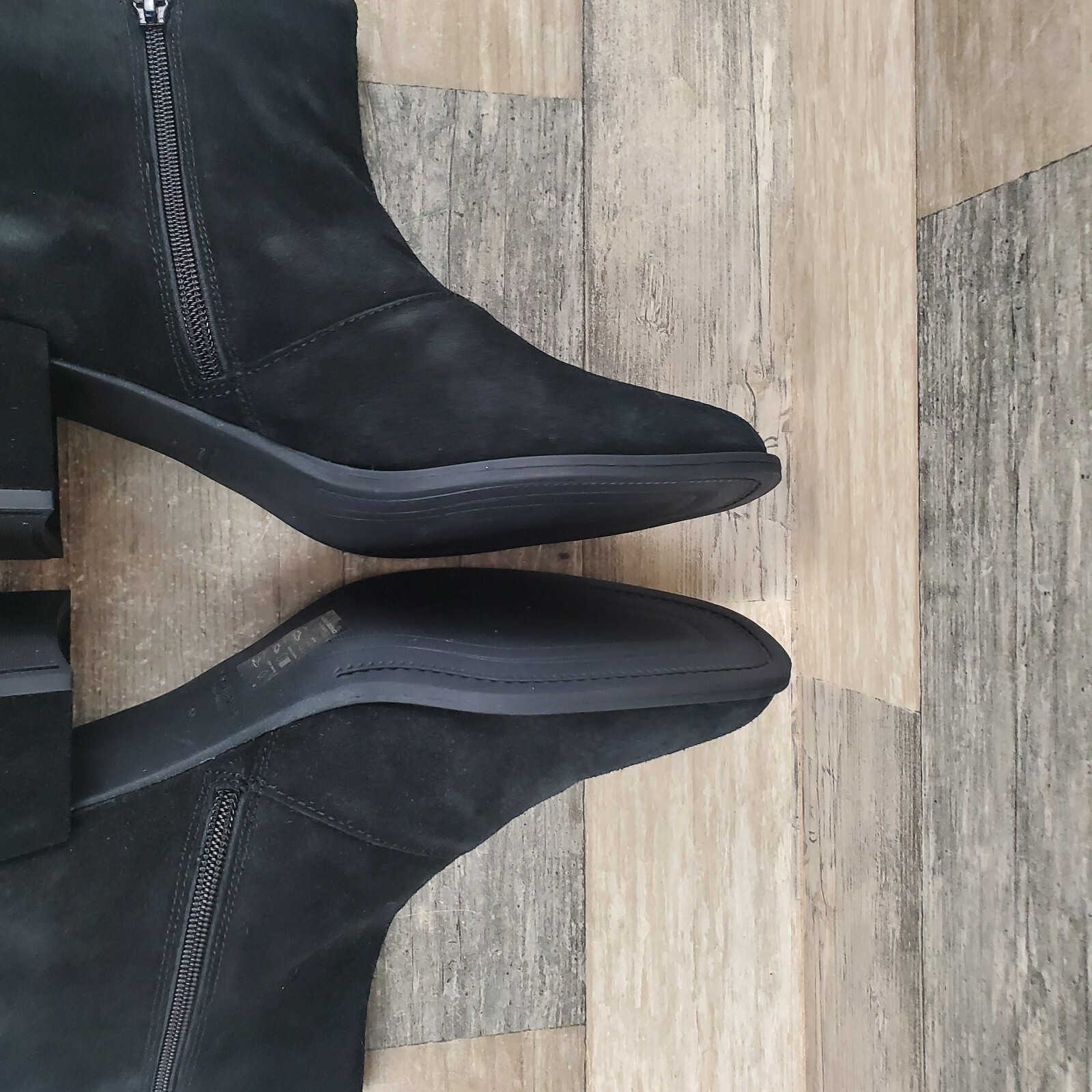 Vagabond Stina Womens Bootie Sz 10 Block Heel Black Suede Side Zip Ankle Boots