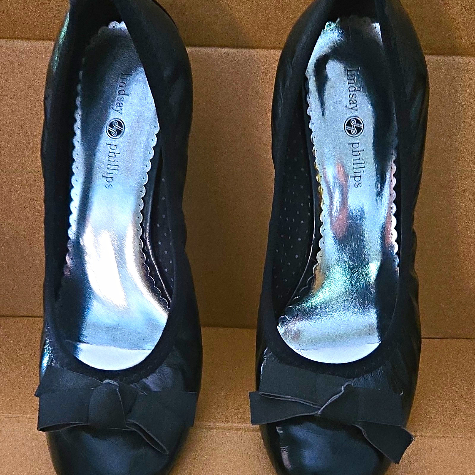 Lindsay Phillips Black Faux Leather Bow Kitten Heel Pumps Round Toe 7.5 M