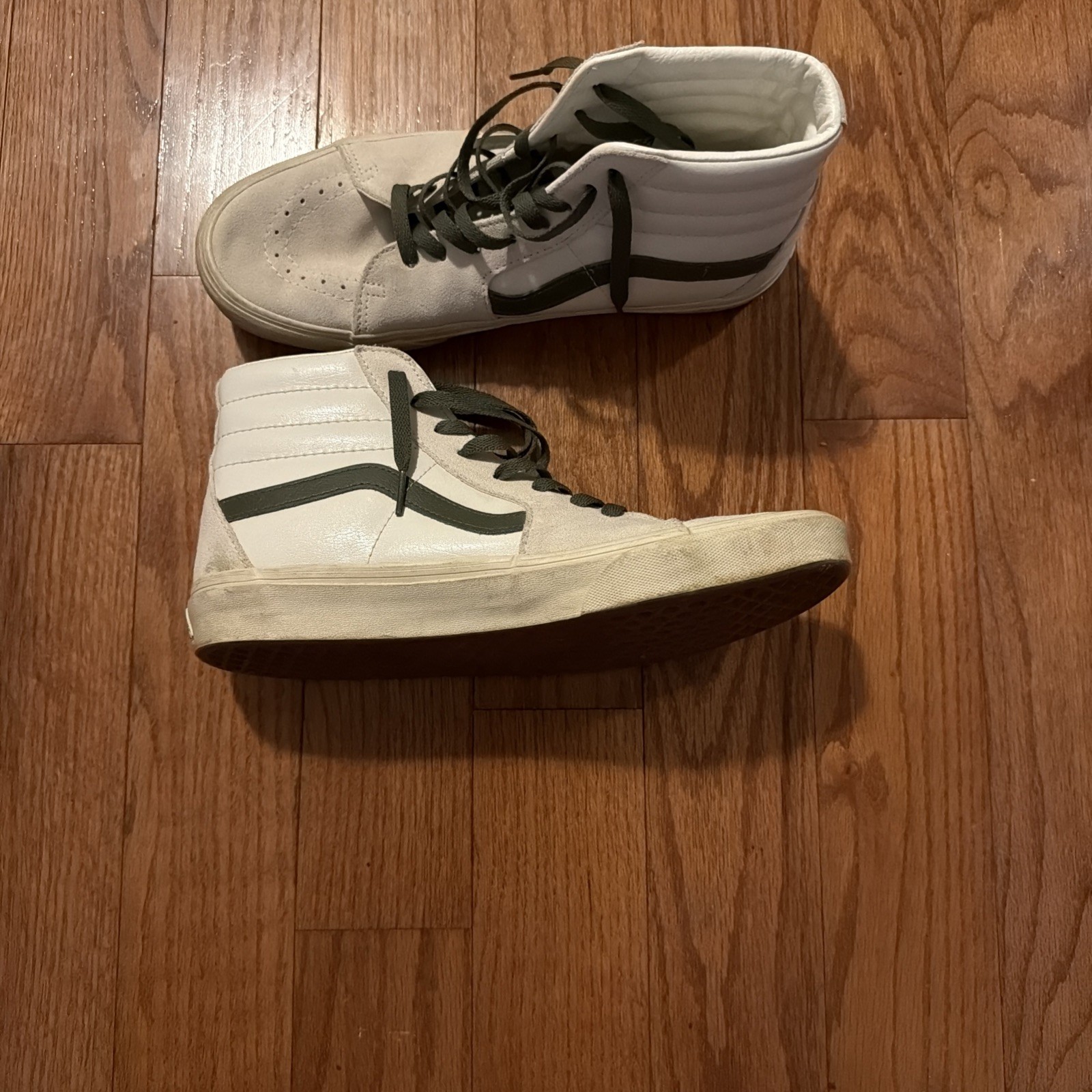 Vans Sk8-Hi Off-White/Olive Size 10 US Men’s