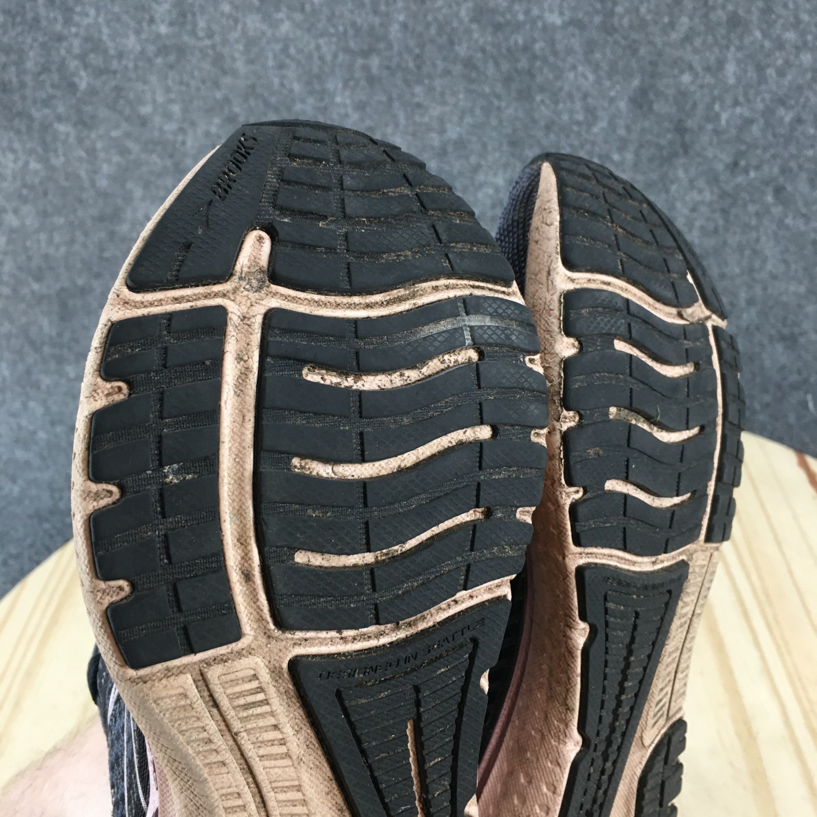 Brooks Shoes Womens 7 Glycerin GTS 19 Running Sneakers 1203441B074 Black Pink