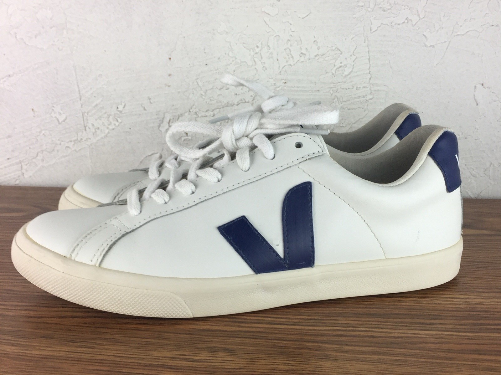 Veja Womens Esplar Leather Sneakers White/Blue US 8.5/ EU 40 Lace -Up Trainers