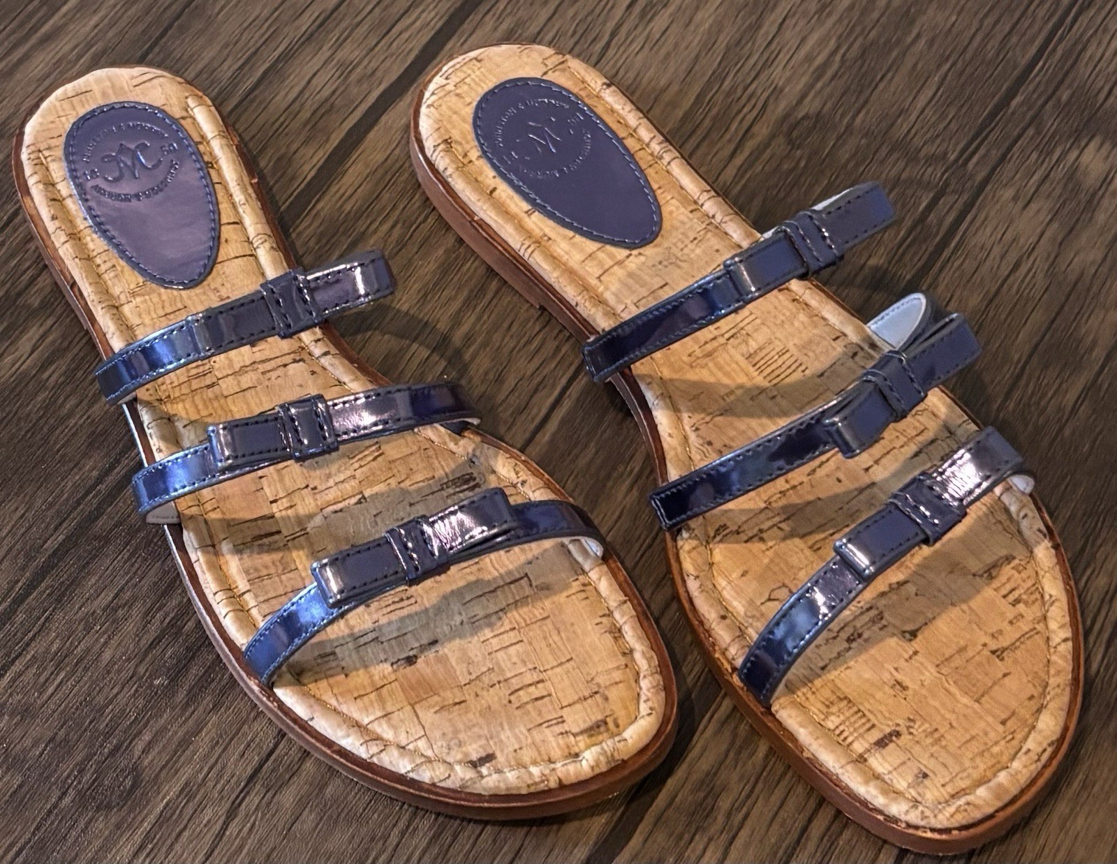 $158 NWOB Johnston & Murphy Multi Bow Cork Slide Leather Upper & Sole 8.5