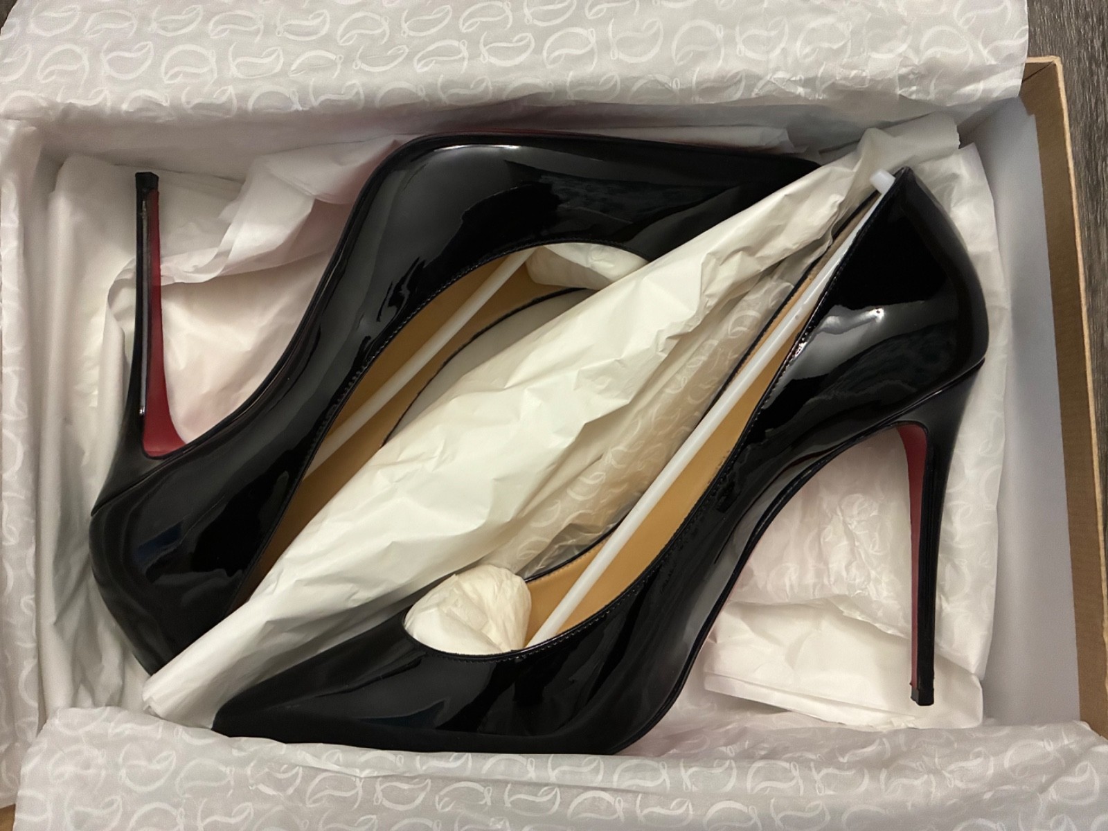 Christian Louboutin Kate 100 patent leather pumps size 41.5