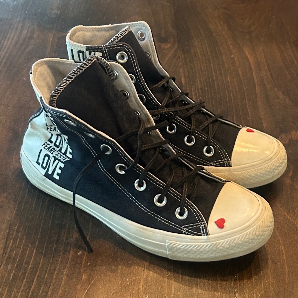 Converse Chuck Taylor All Star 8 Love Fearlessly High Top Hearts Y2K Streetwear