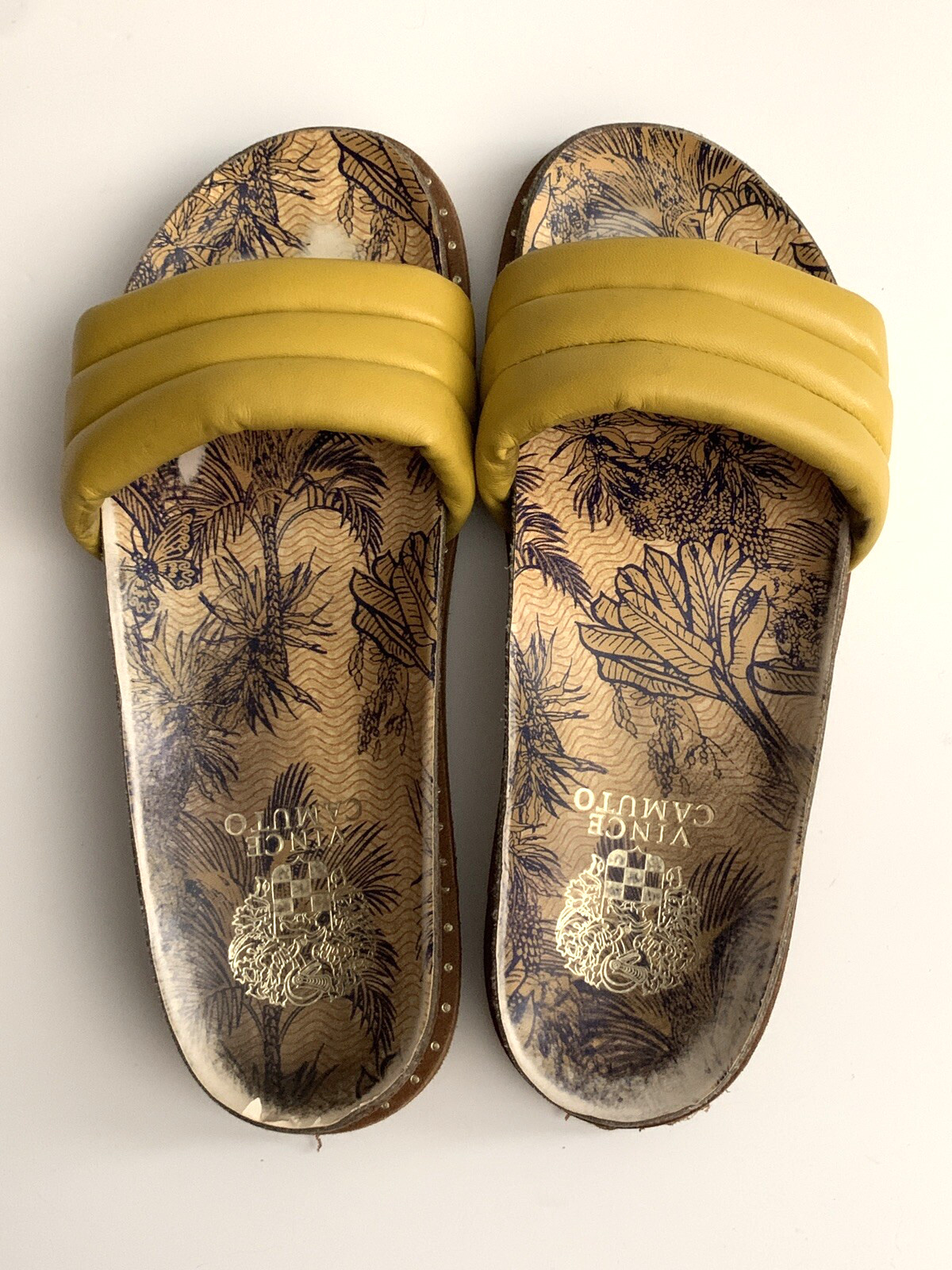 VINCE CAMUTO Chic Women’s Kandler Yellow Leather Sandals Size 6 Puffy Pool Slide