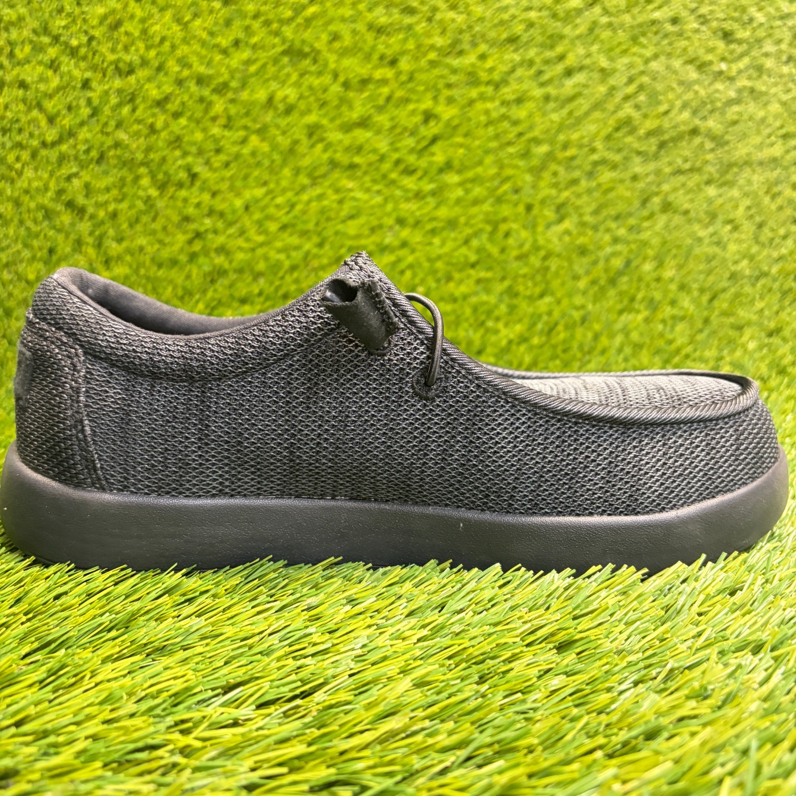 Volcom Chill Womens Size 8.5D Black Composite Toe Safety Work Slip-On Shoes