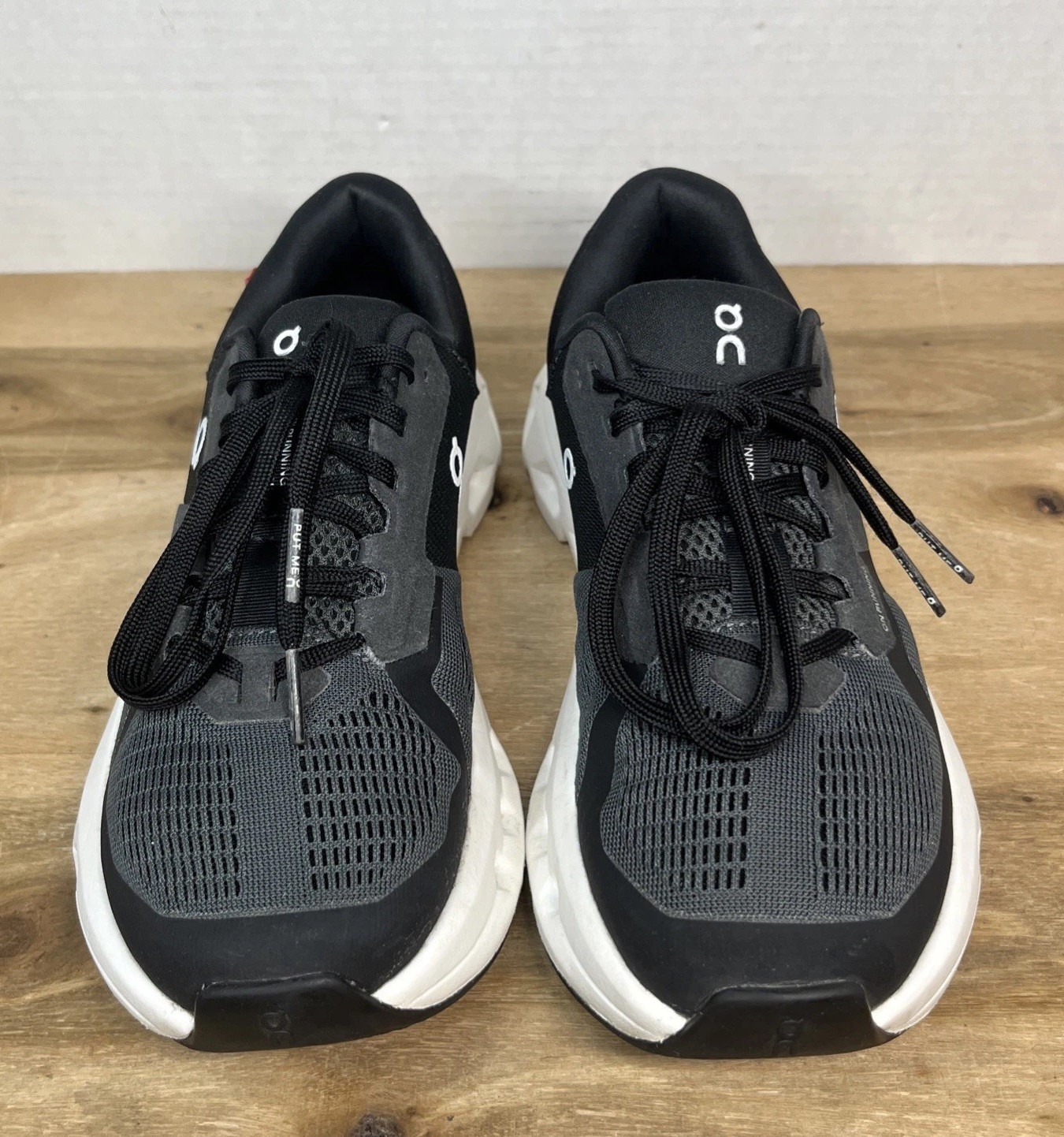 On Cloudrunner 2 Women’s Athletic Running Shoes Sz 6 Eclipse Black Grey
