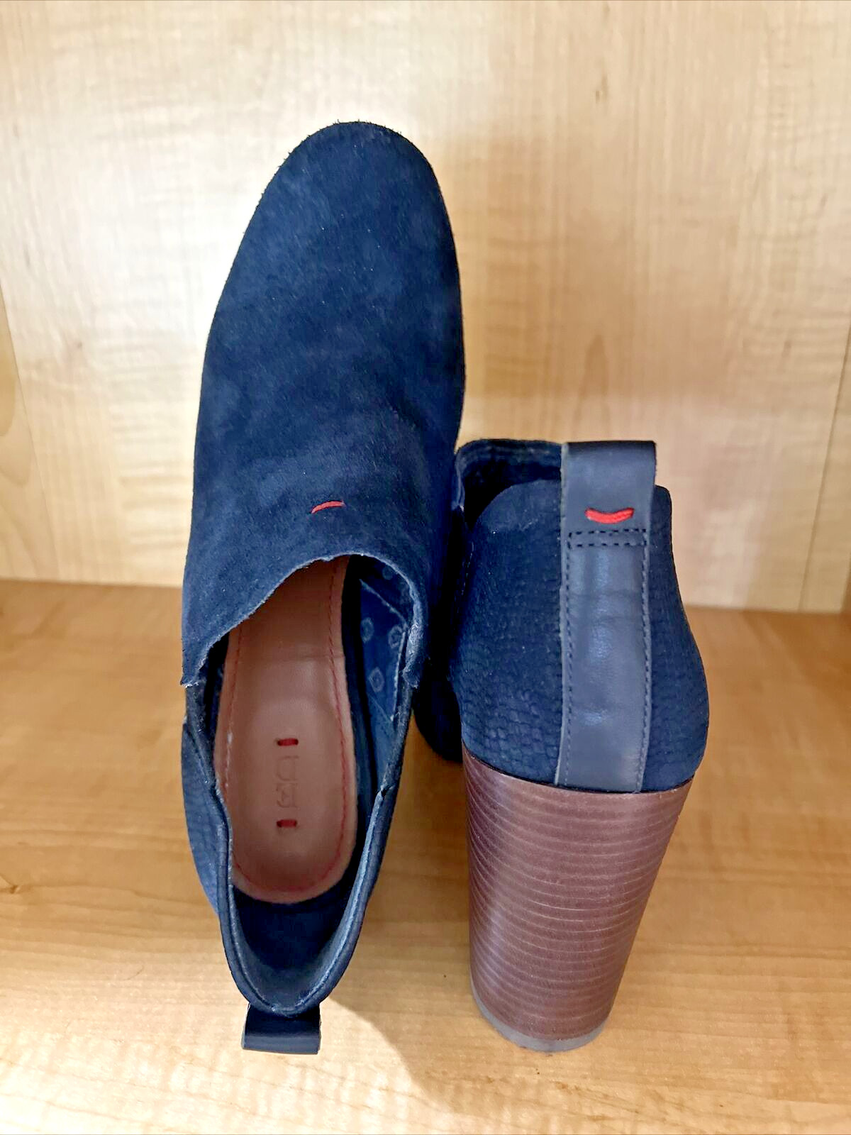 Ellen Degeneres ED Mahoney Womens Oiled Suede Ankle Boots Lagoon 7.5M-GORGEOUS!