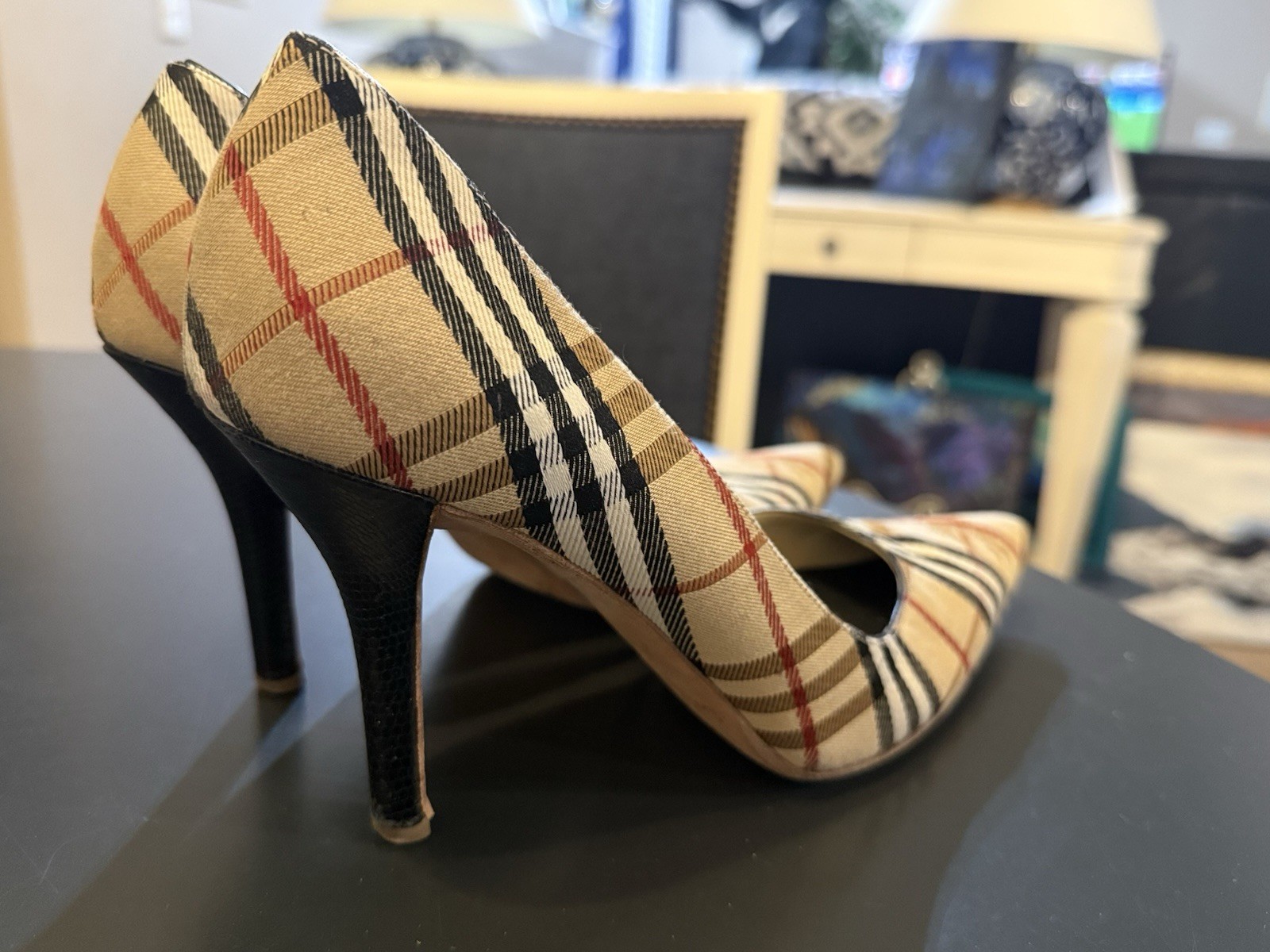 Authentic Vintage Burberry Women’s Size 39 / US 9 Nova Check High Heels