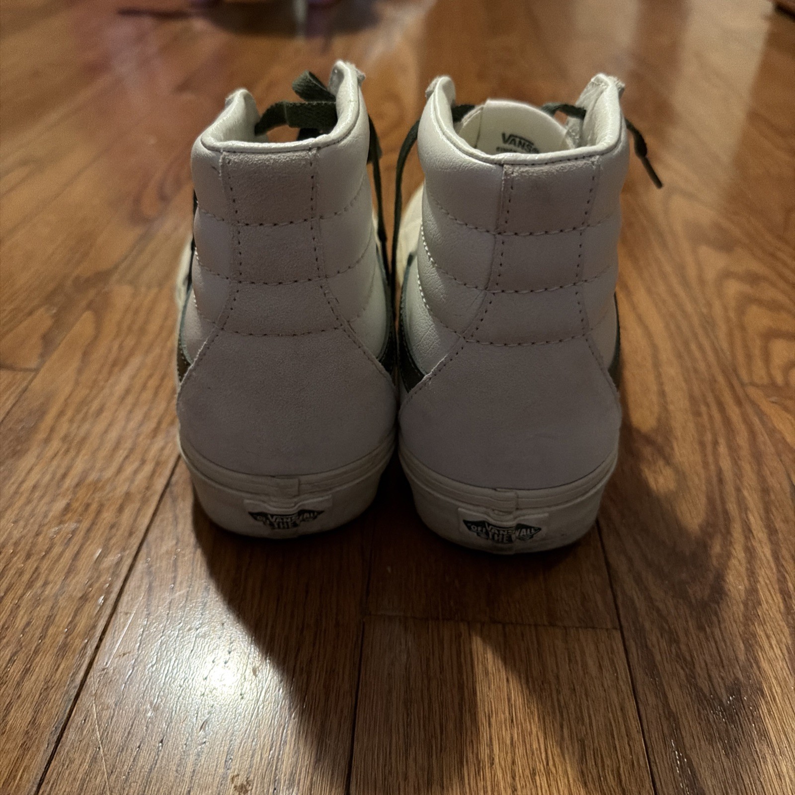 Vans Sk8-Hi Off-White/Olive Size 10 US Men’s