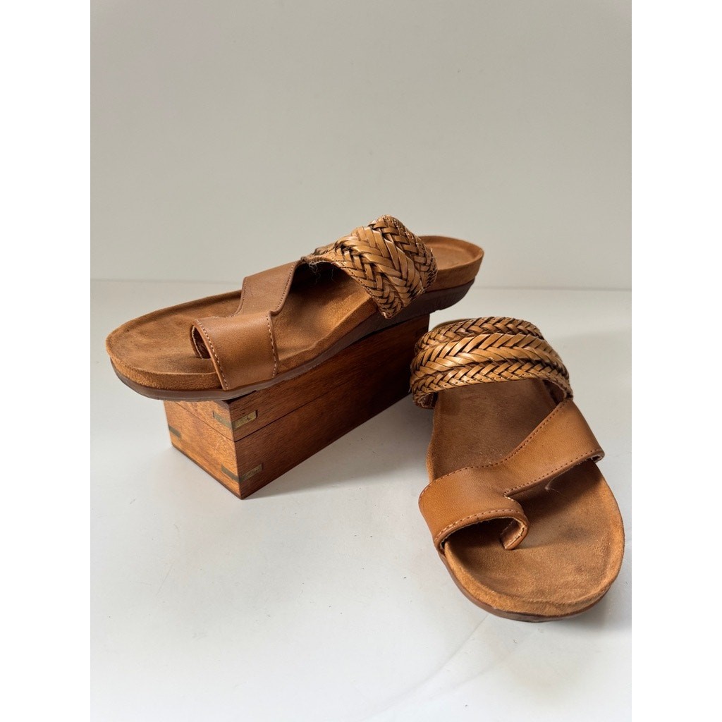BARETRAPS 9M Braided Slide Sandals Women’s Tan Comfort Casual