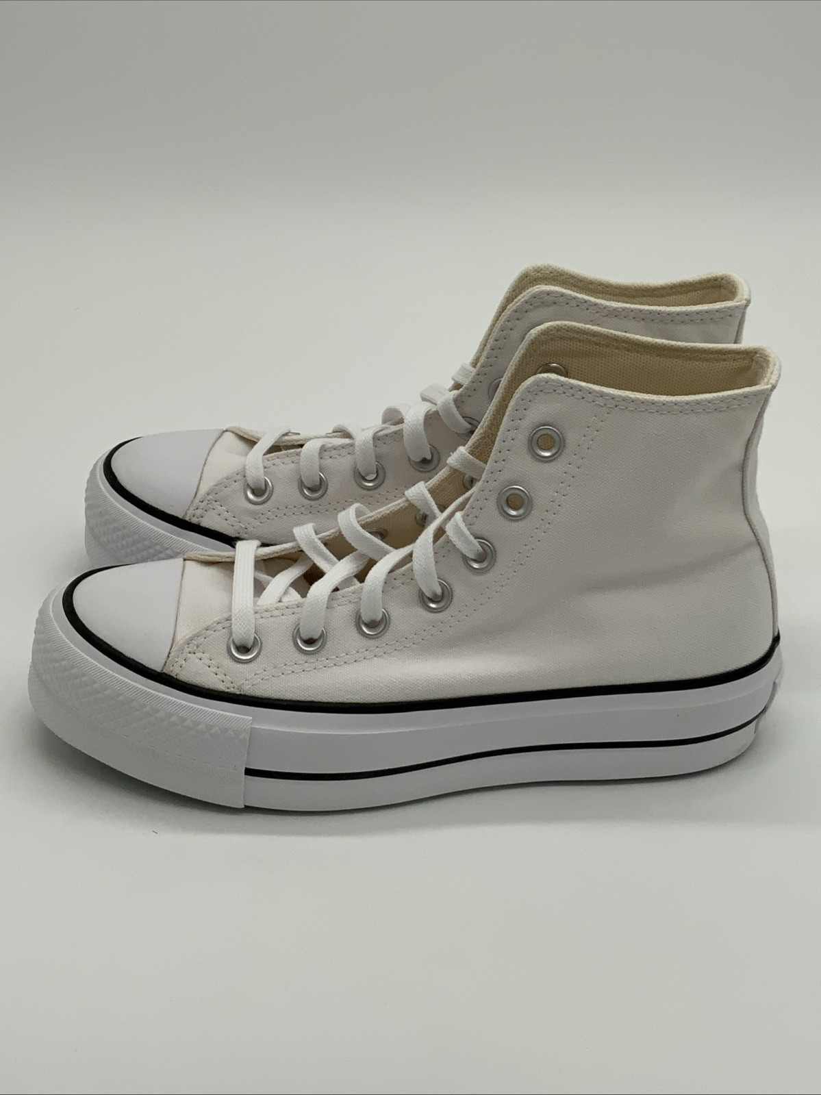Converse Chuck Taylor Platform Lift Sneaker Size 5-9.5 White New 560846C