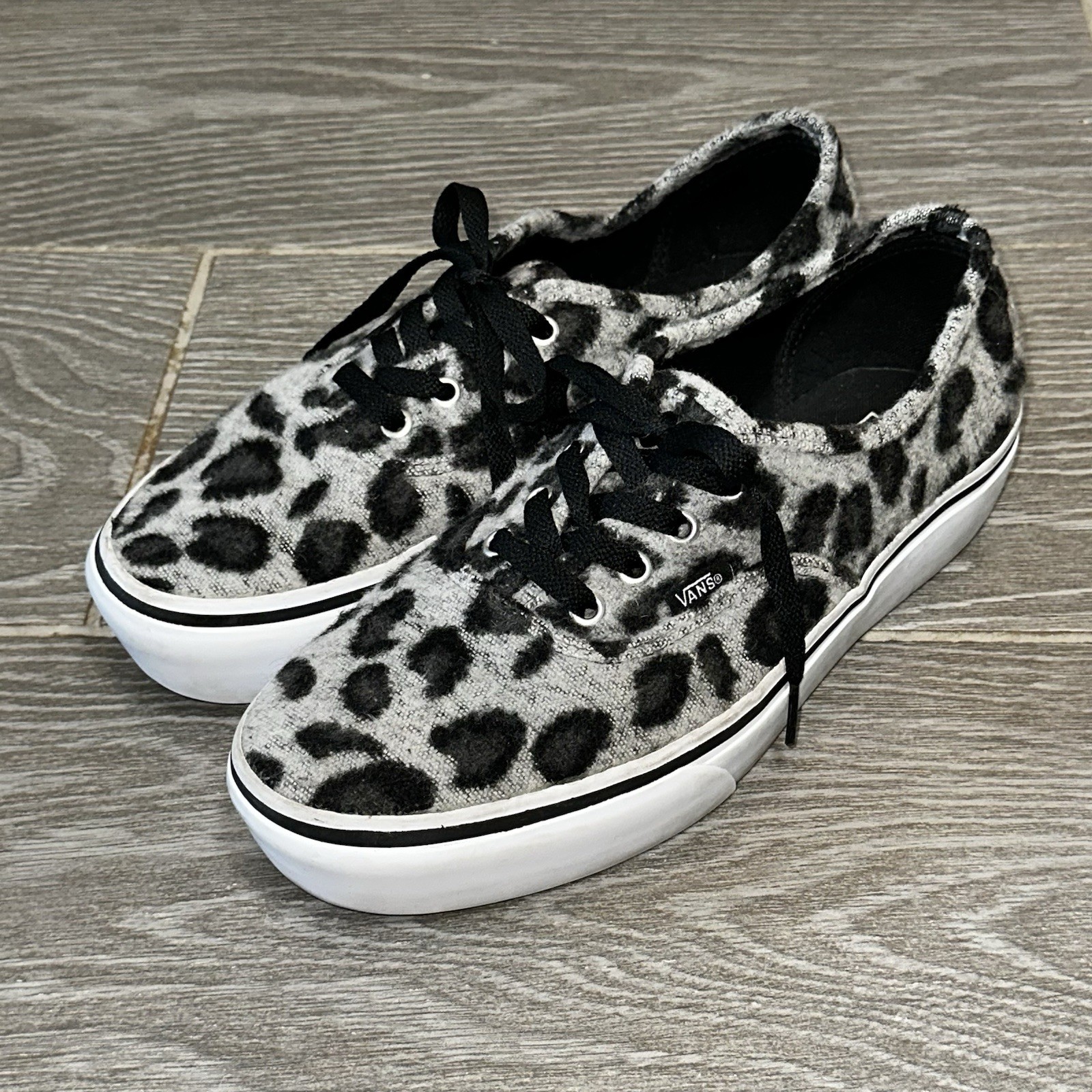 Vans Authentic Platform 2.0 Women’s 10 Fuzzy Leopard Print Shoes Streetwear