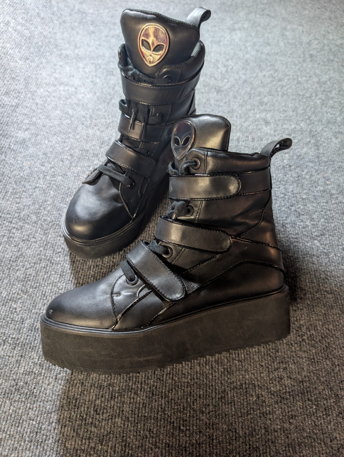 Killstar «She’s Out There» Womens Platform Boots Size 7