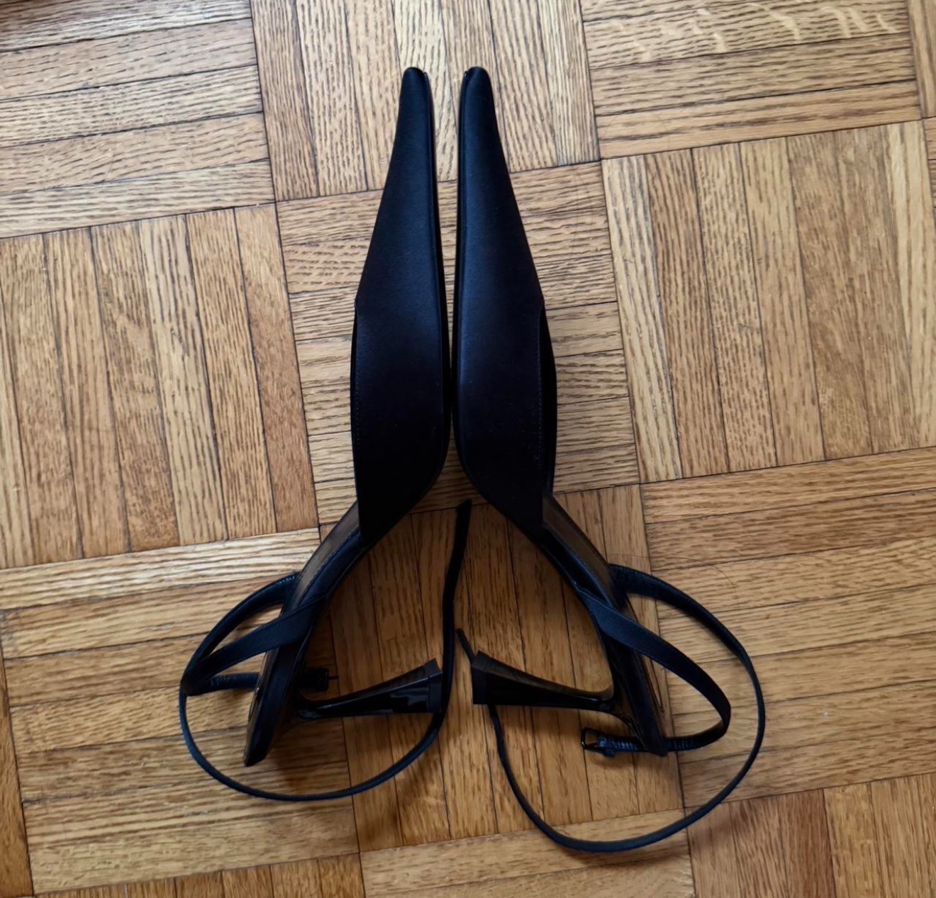 Yves Saint Laurent Aimee Slingback Satin Pumps Brand New size 39