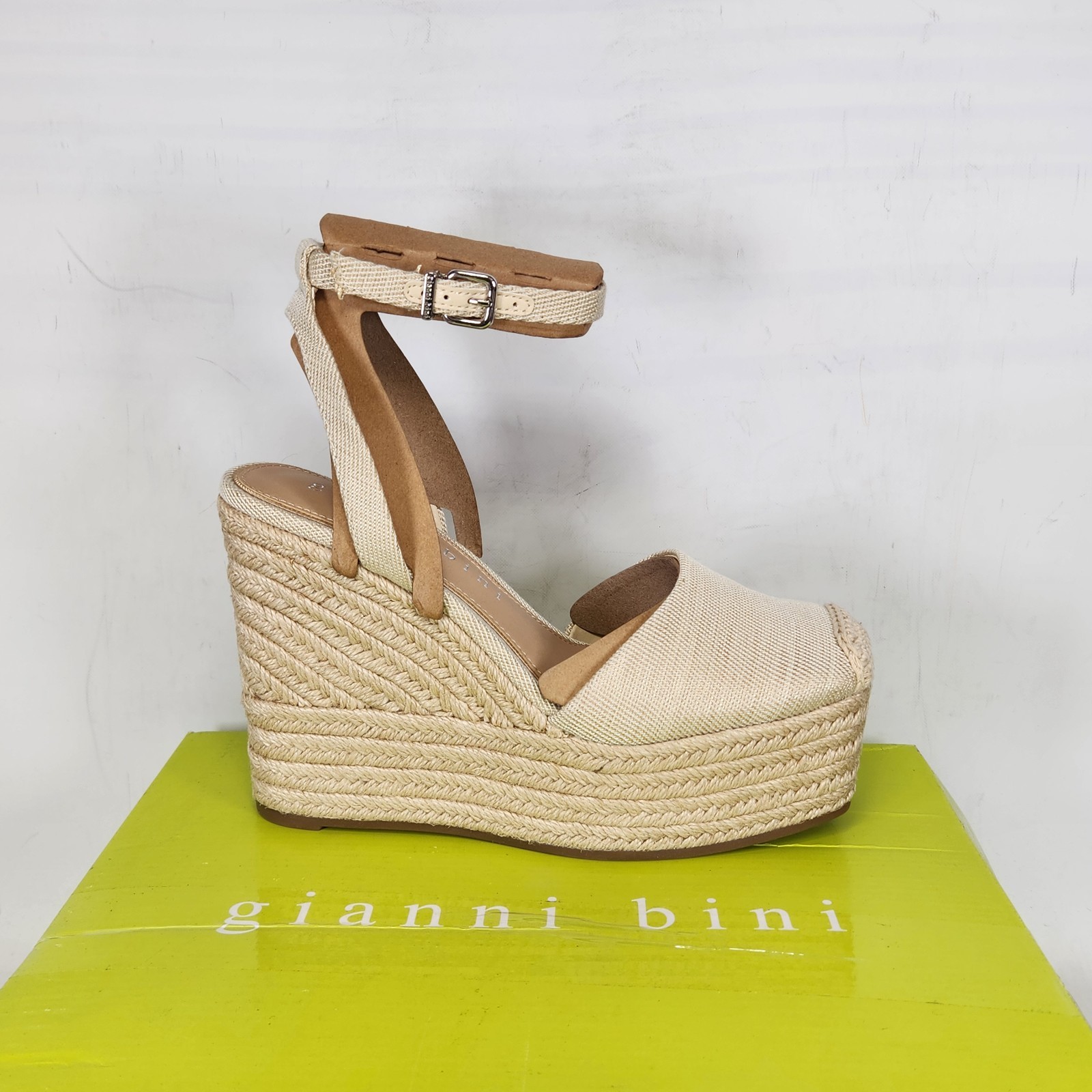 7.5 WOM – Gianni Bini Scottie – Natural Beige – Ankle Strap Platfrom Espadrille