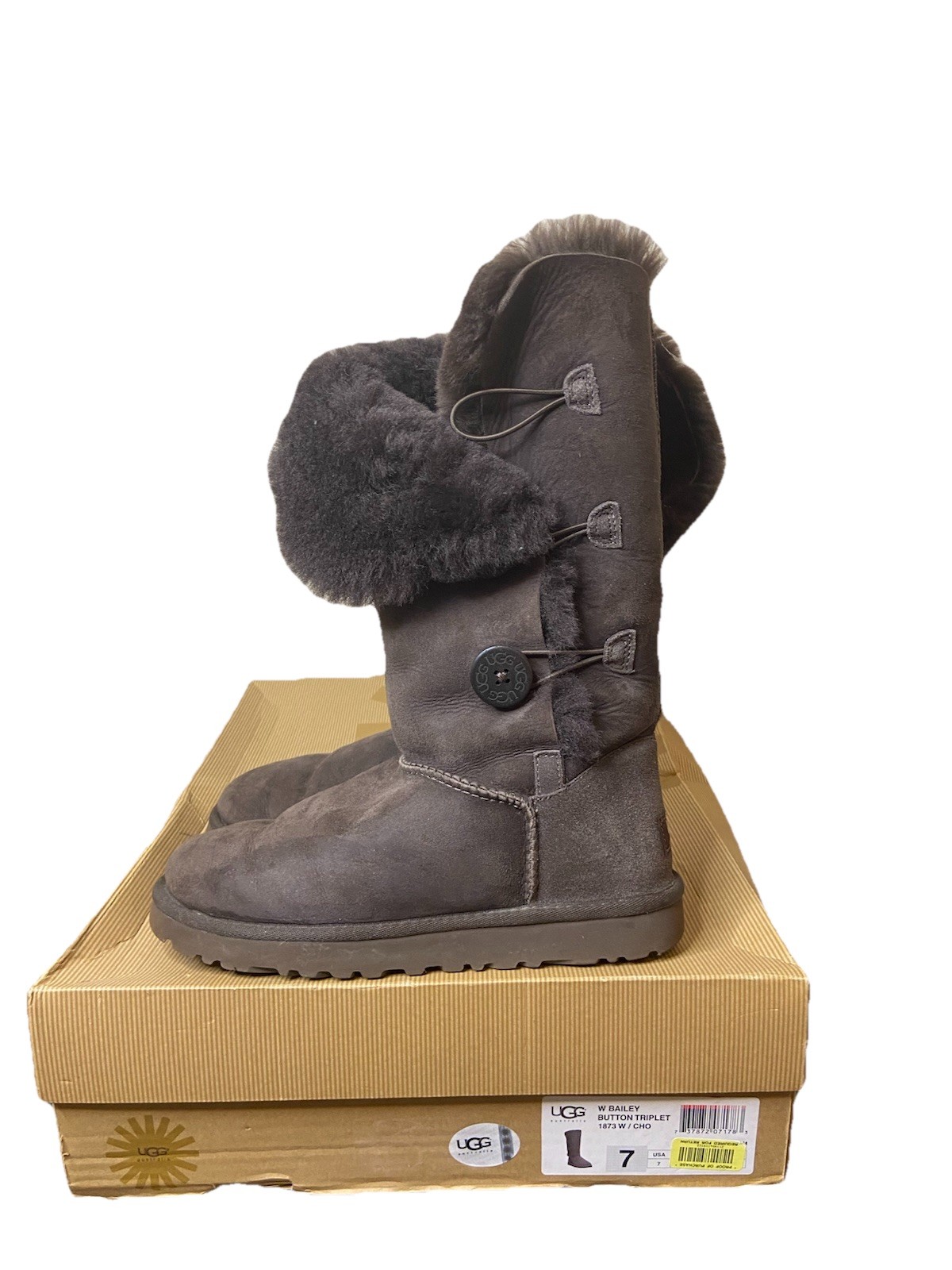 UGG Australia Bailey Button Triplet | S7 | Chocolate