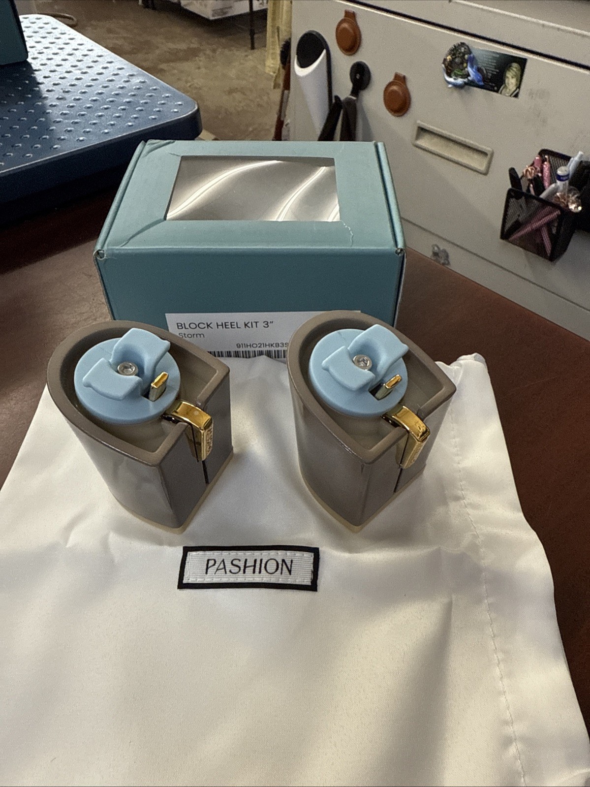 PASHION FOOTWEAR Block Heel Kit 3” Storm Size 9 – 11 $40 MSRP