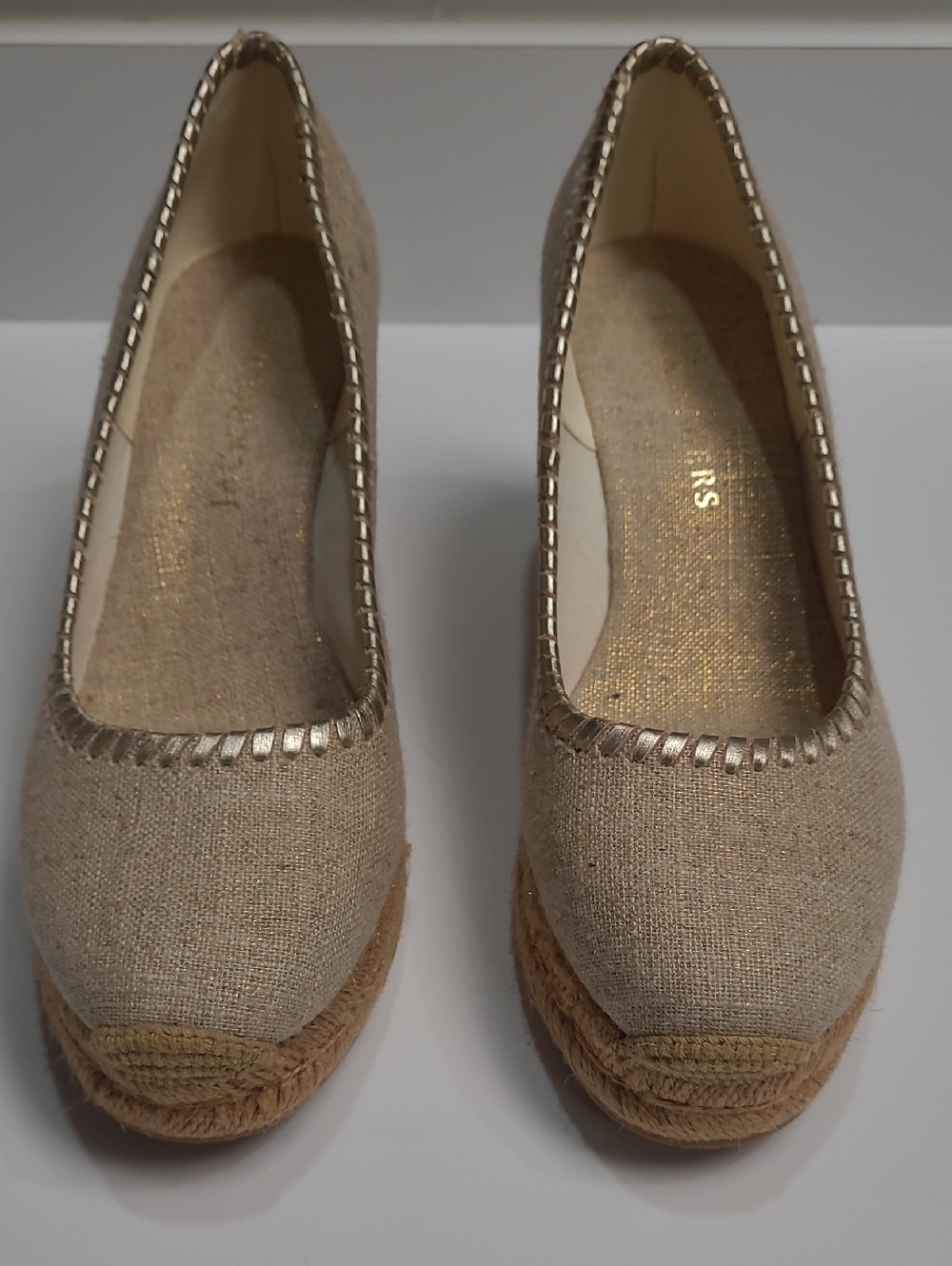 Jack Rogers Beige Canvas Espadrille Wedge Pumps with Gold Metallic Trim Size 8.5