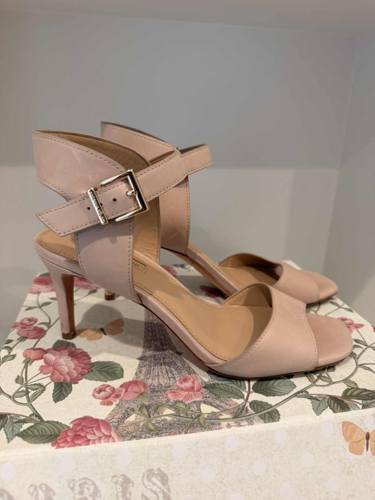 Antonio Melani Nude Suede Pointed Toe Block Heel Strap Pumps Women’s Size 8.5M