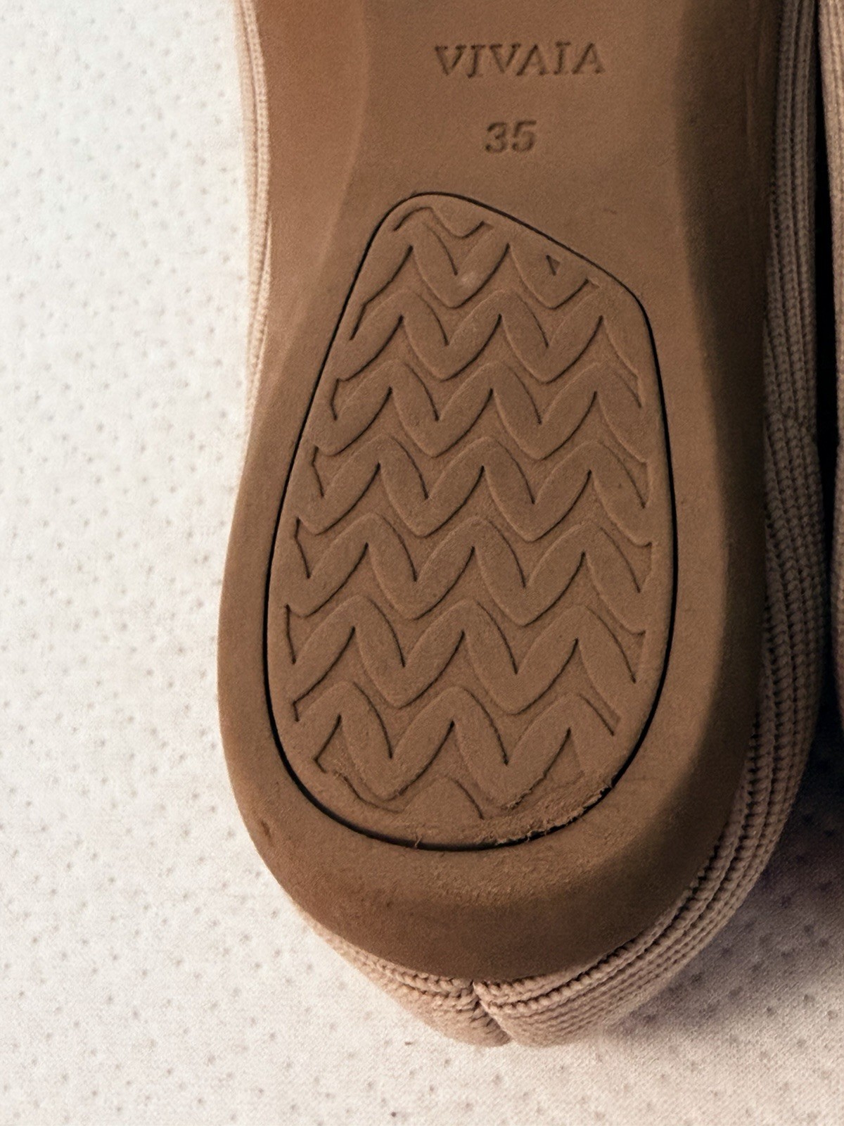 Vivaia Margot Square Toe Comfort Flats Women US 5 Camel Tan V Cut Ribbed Pull On
